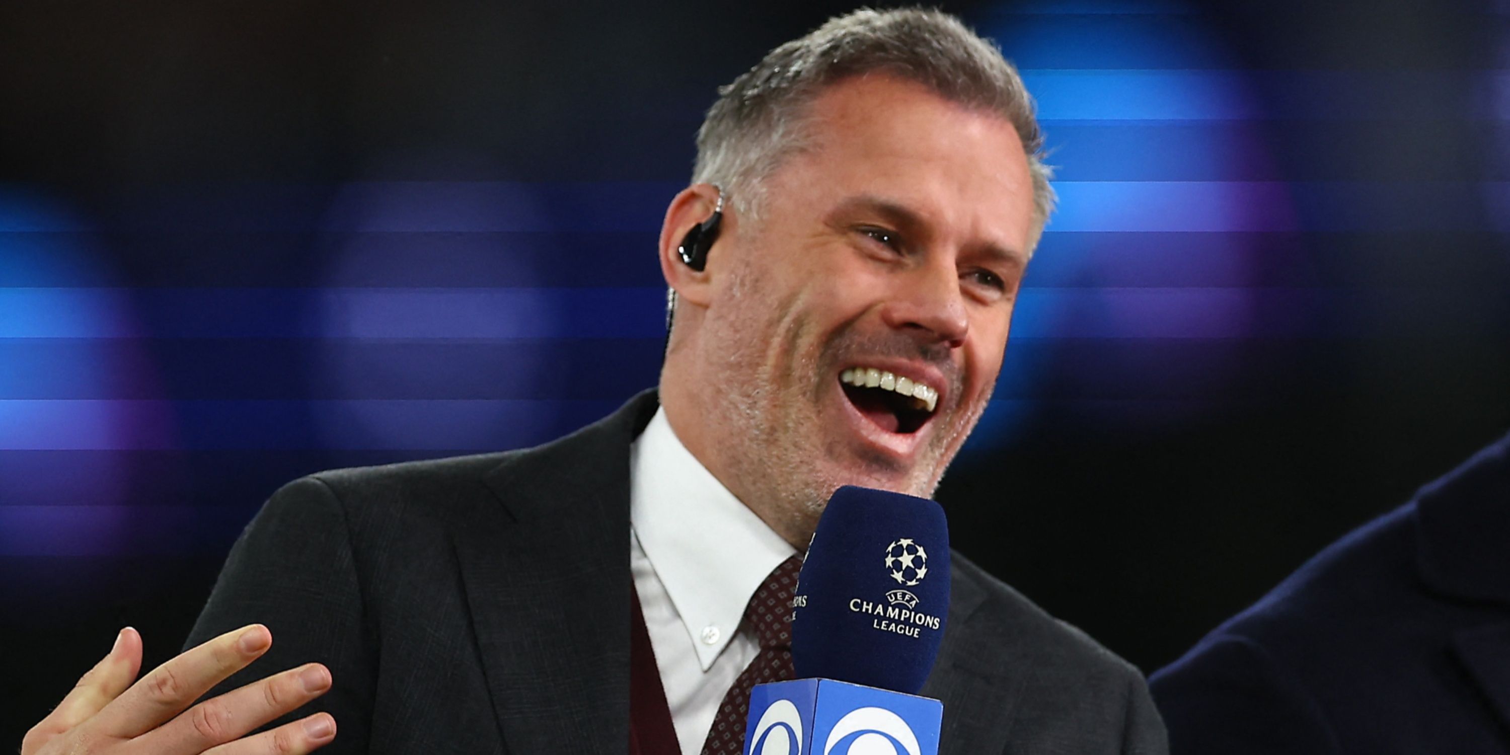 Jamie Carragher had perfect response after Man Utd hero Peter Schmeichel tried to roast him