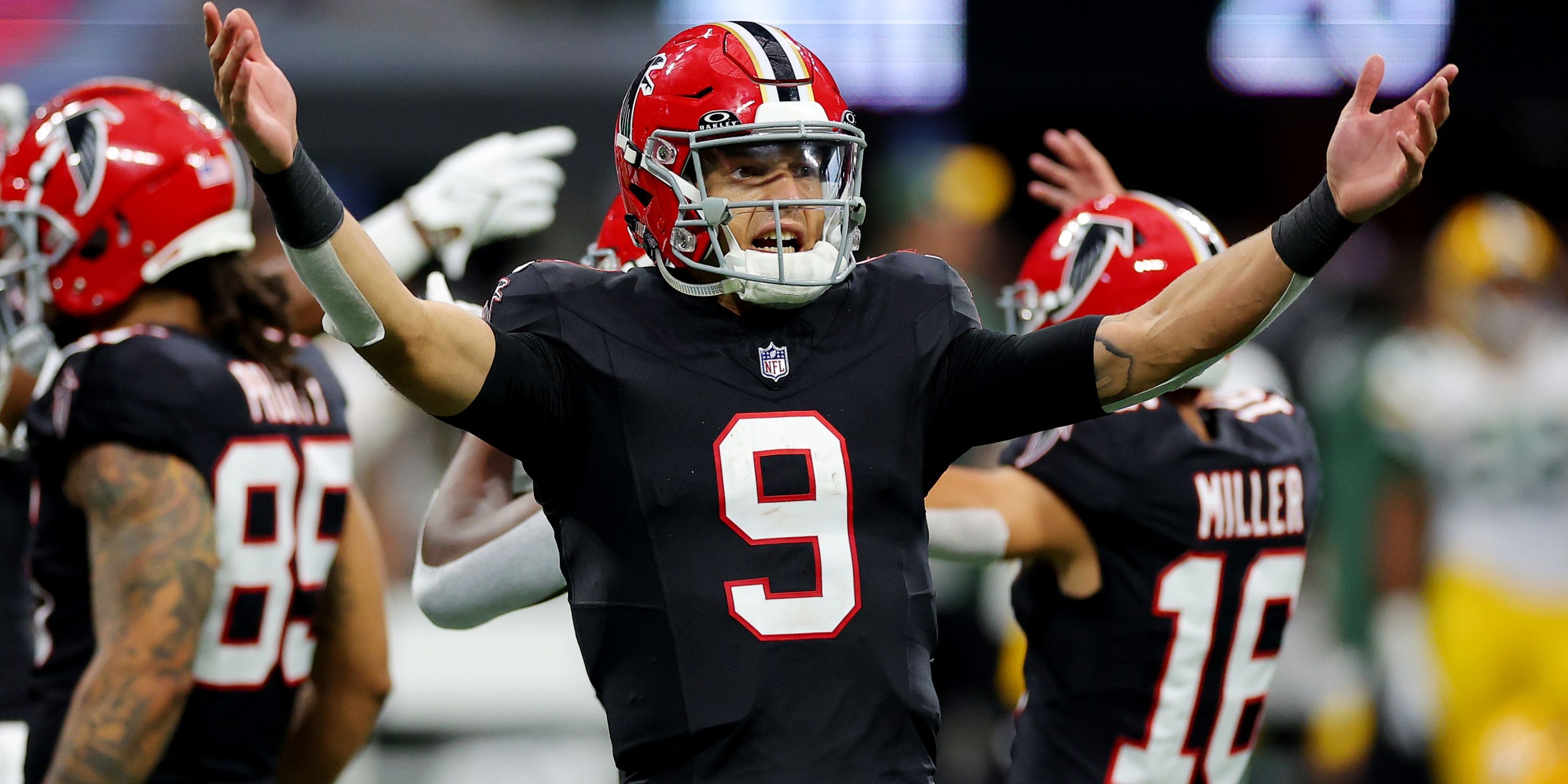 Desmond Ridder Wearing No. 4 With the Atlanta Falcons - All Bearcats