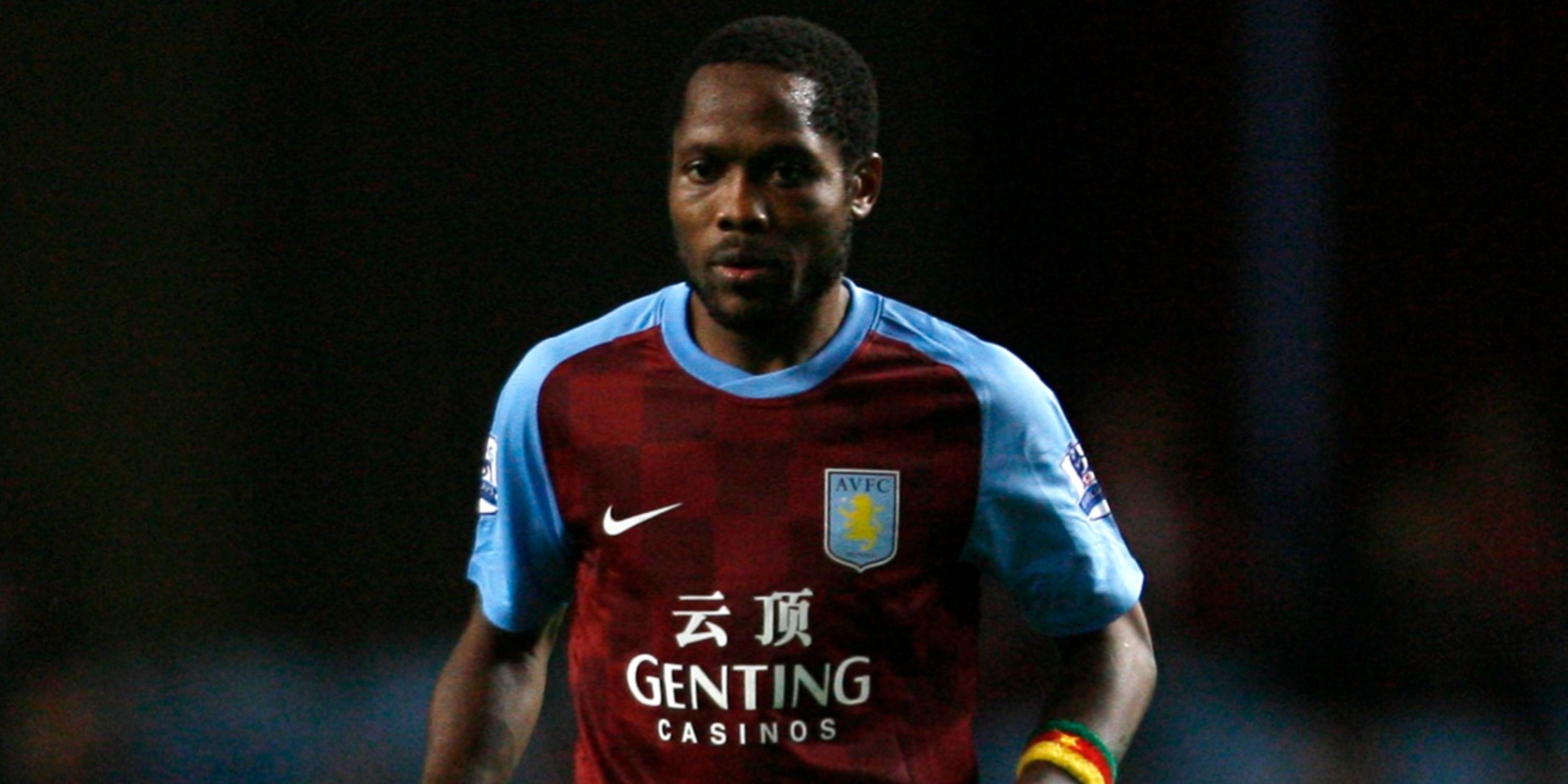 Jean Makoun in action for Aston Villa