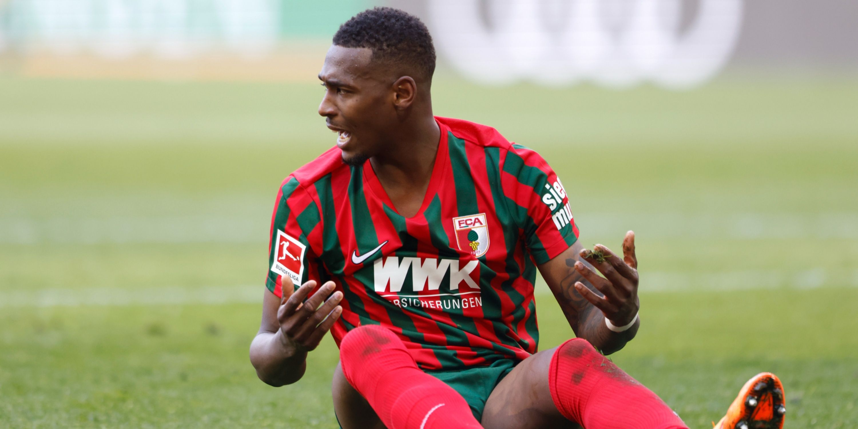 Reece Oxford in action for FC Augsburg