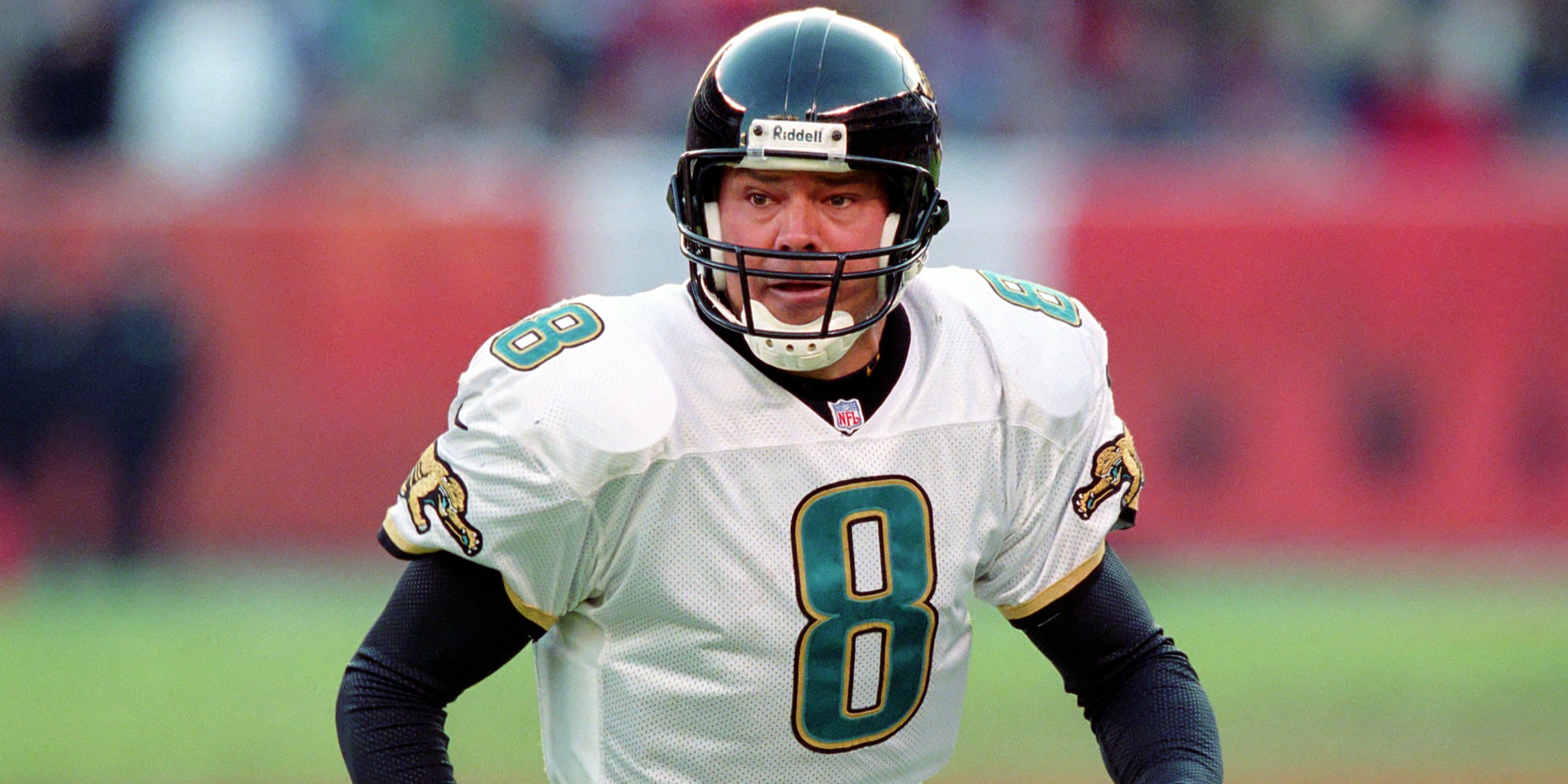 Top 5 lefty quarterbacks in NFL history (based on awards)