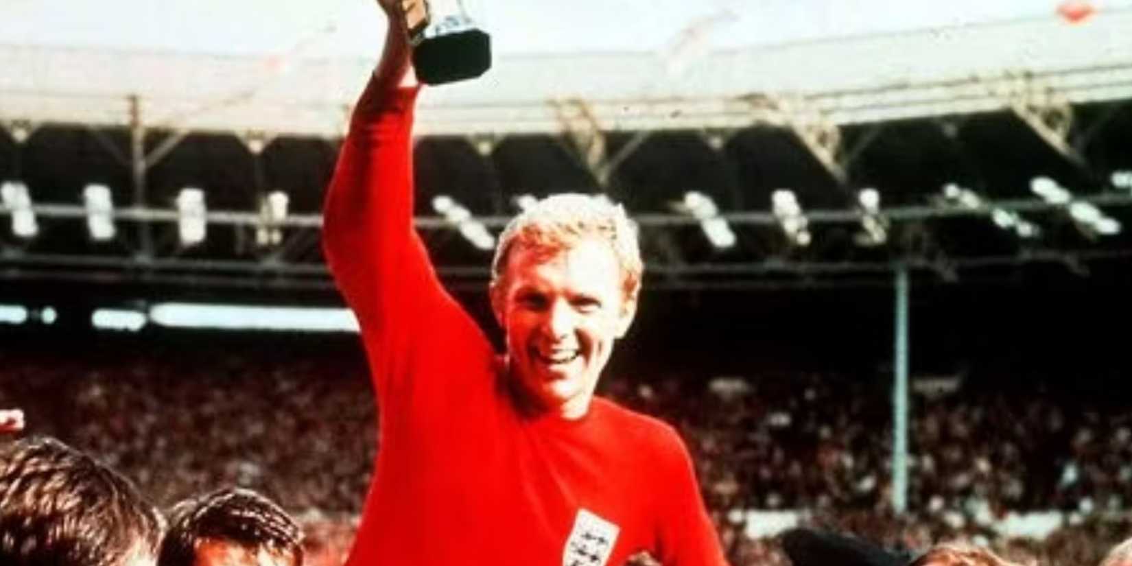 Bobby Moore and Pelé: what a Pic Bobby Moore and Pelé: what a Pic