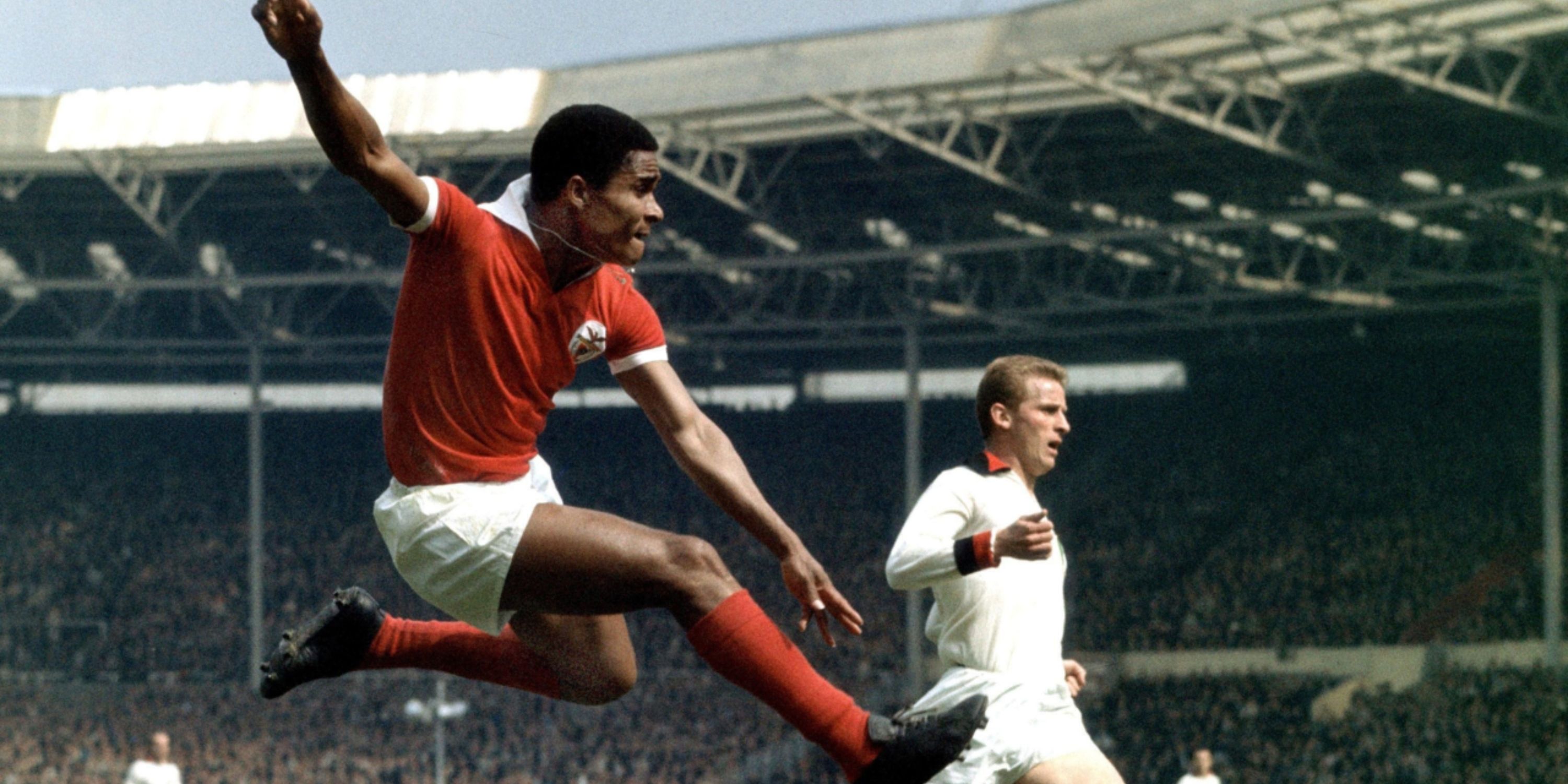 Eusebio shoots for Portugal