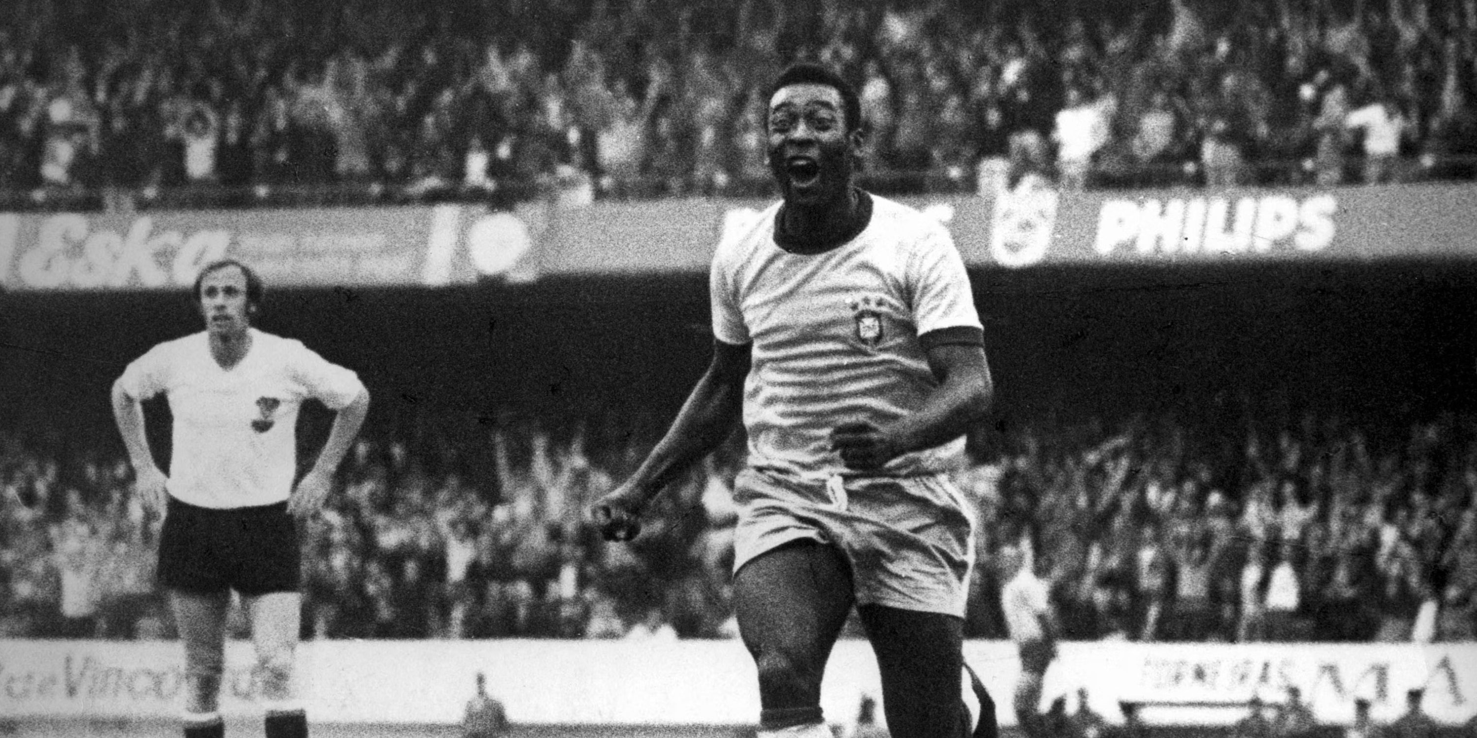 Pele celebrates