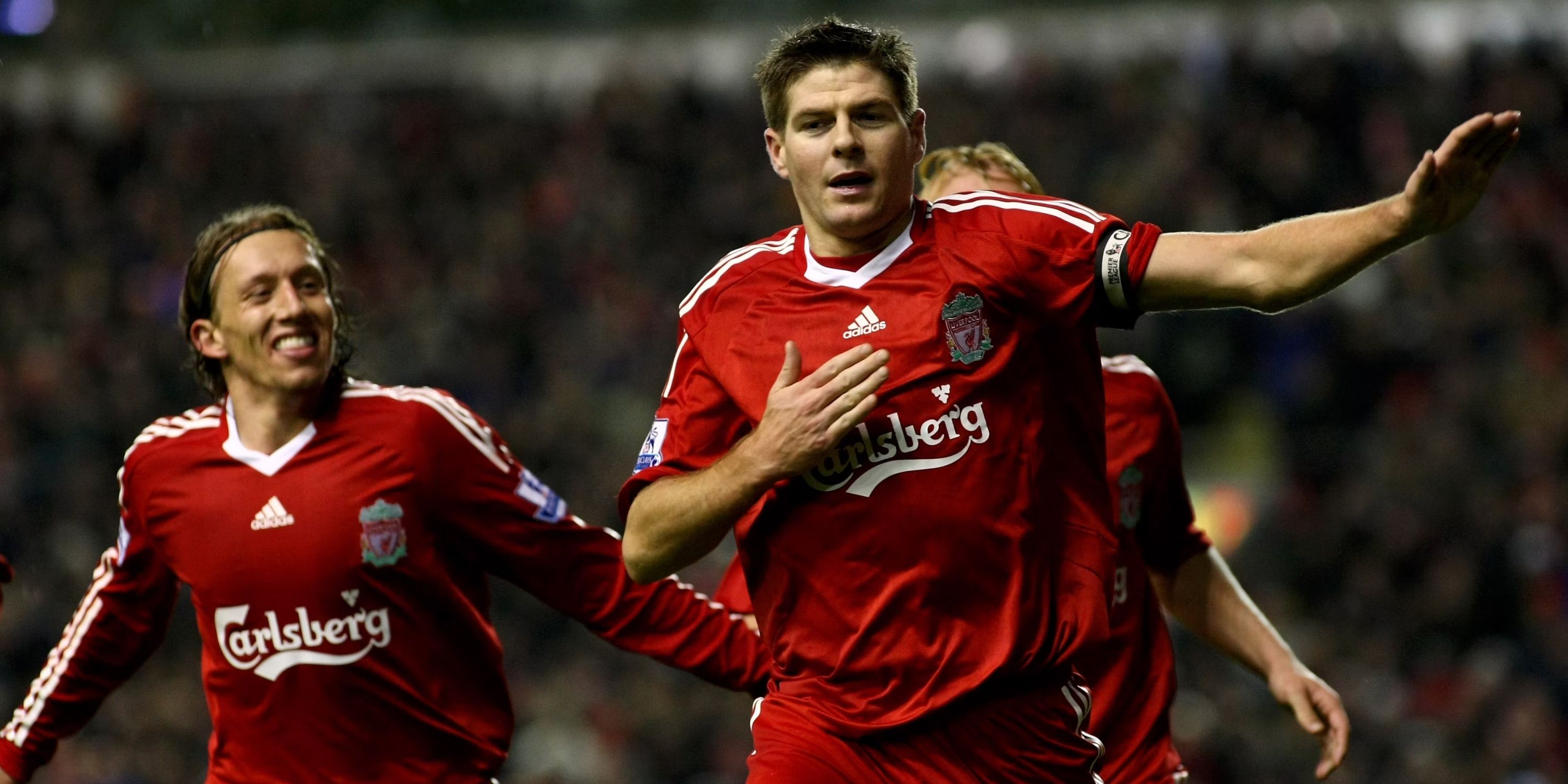 Steven Gerrard celebrates