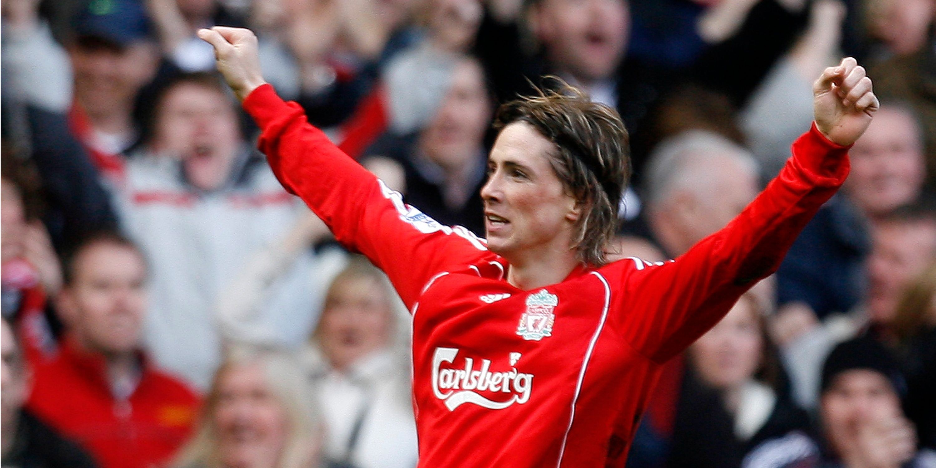 Fernando Torres playing for Liverpool