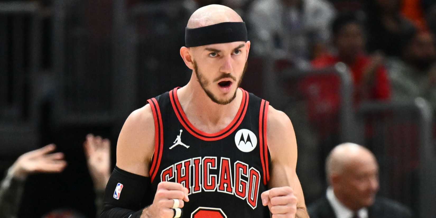 Report: Thunder Acquiring Alex Caruso From Bulls for Josh Giddey