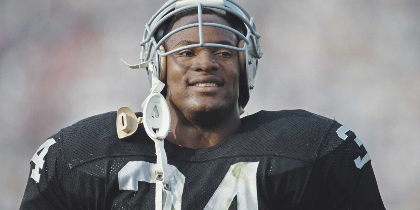 10 Best Running Backs in NFL History (Ranked)