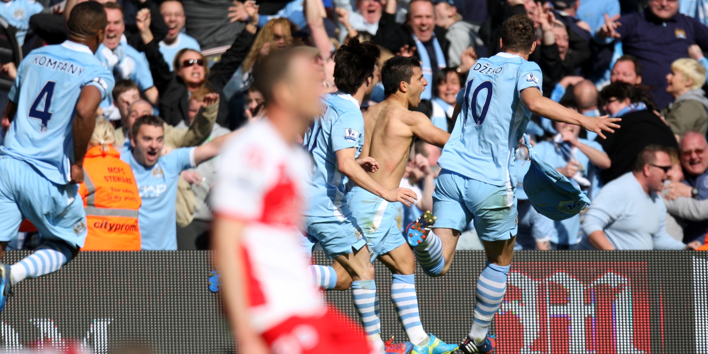Manchester City's Sergio Aguero celebrates after scoring the winner vs QPR