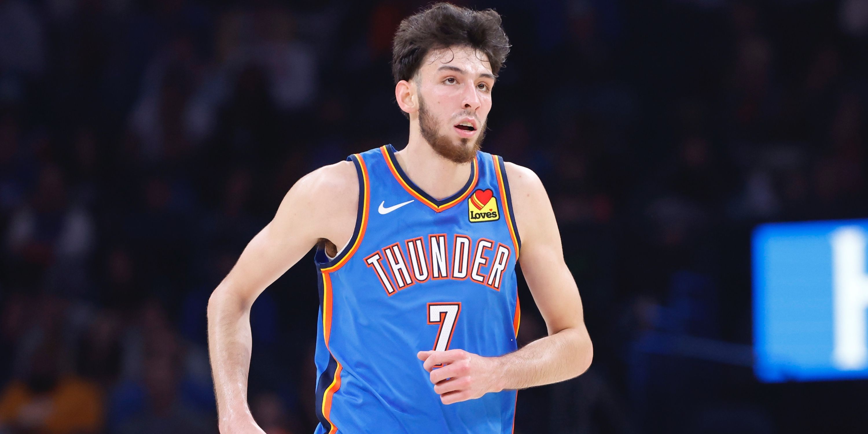 'Thriving' Chet Holmgren isn't letting Nikola Jokić criticism get to him