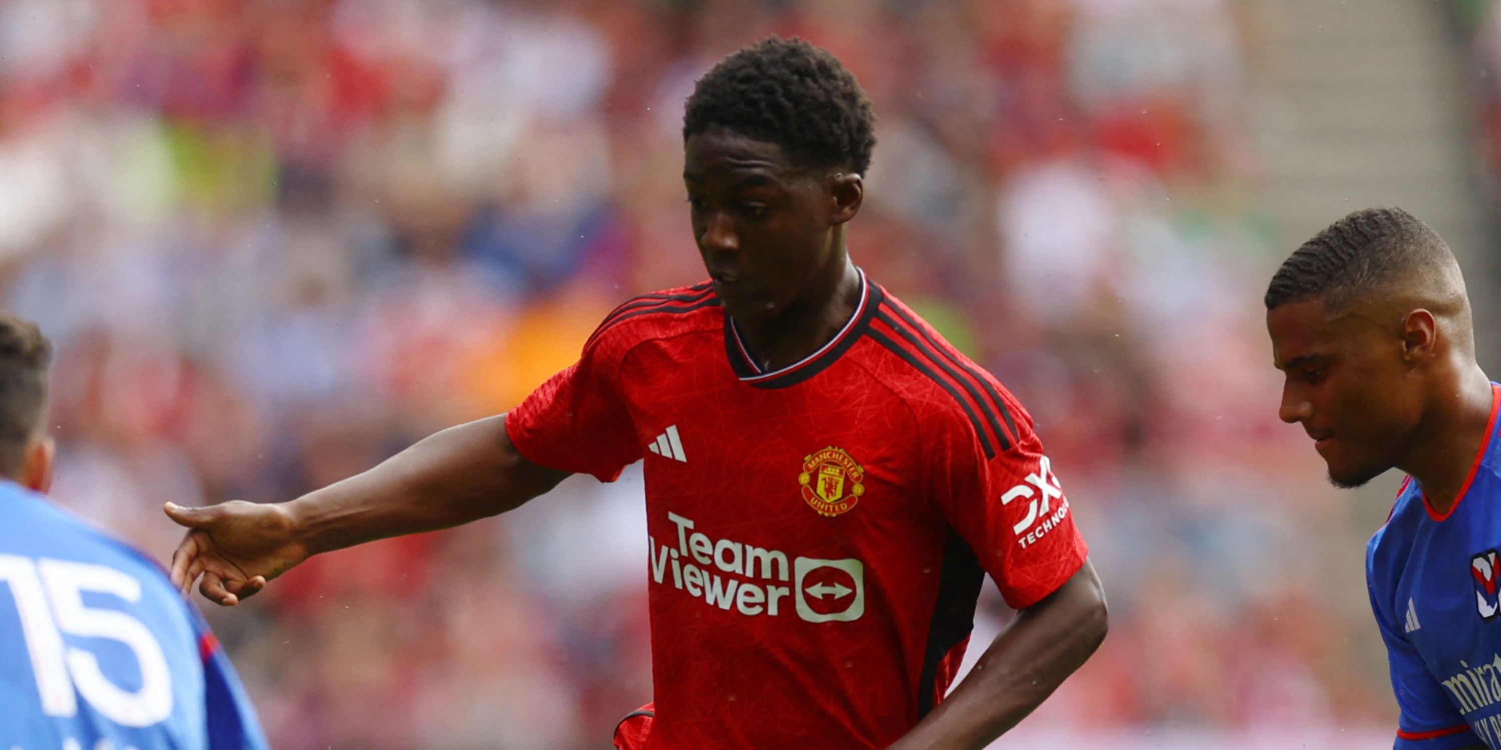 ten-hag-could-turn-to-amad-diallo-amid-double-man-utd-issue