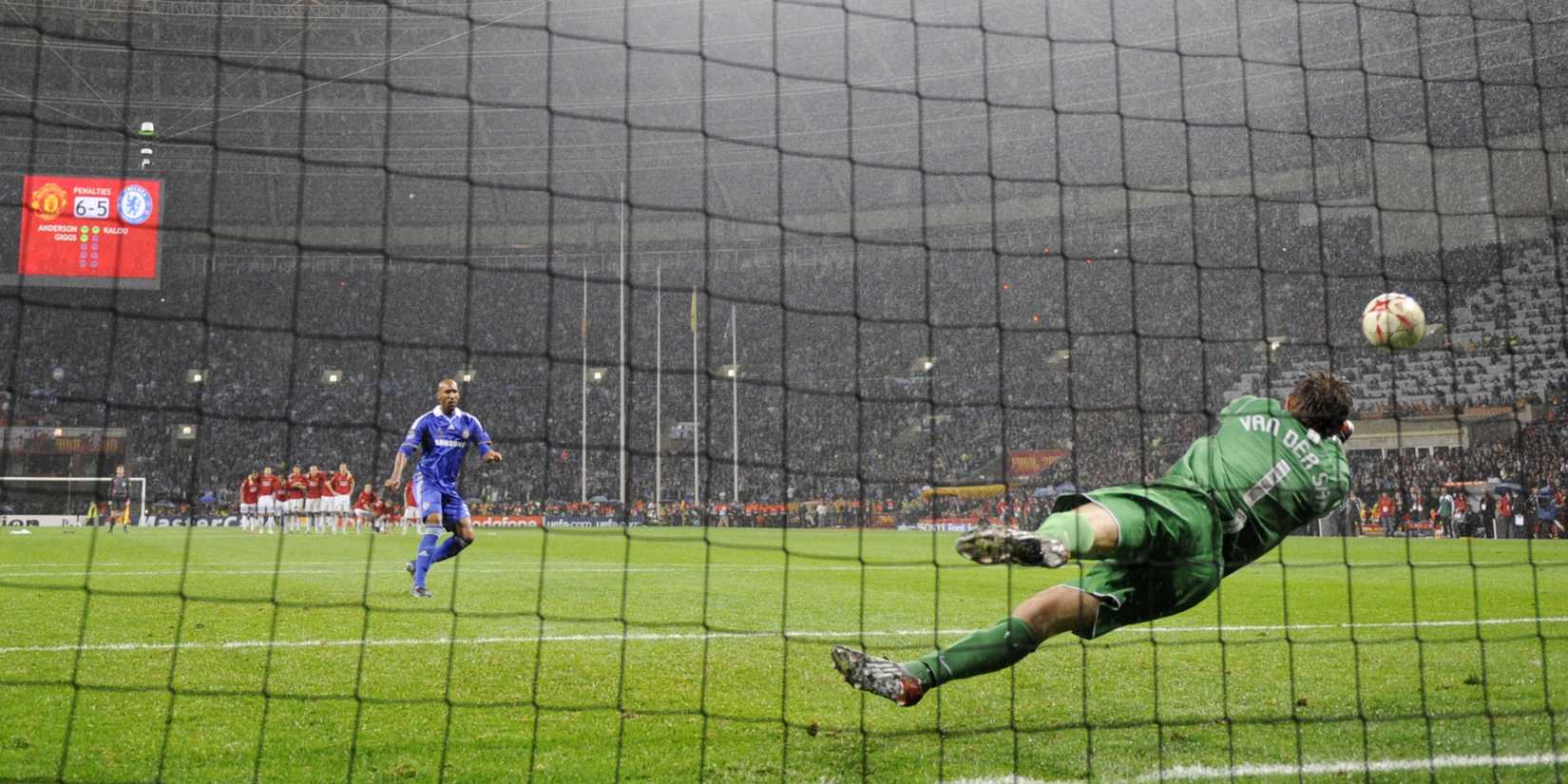 Chelsea's Nicolas Anelka sees his penalty saved by Manchester United's Edwin Van Der Sar