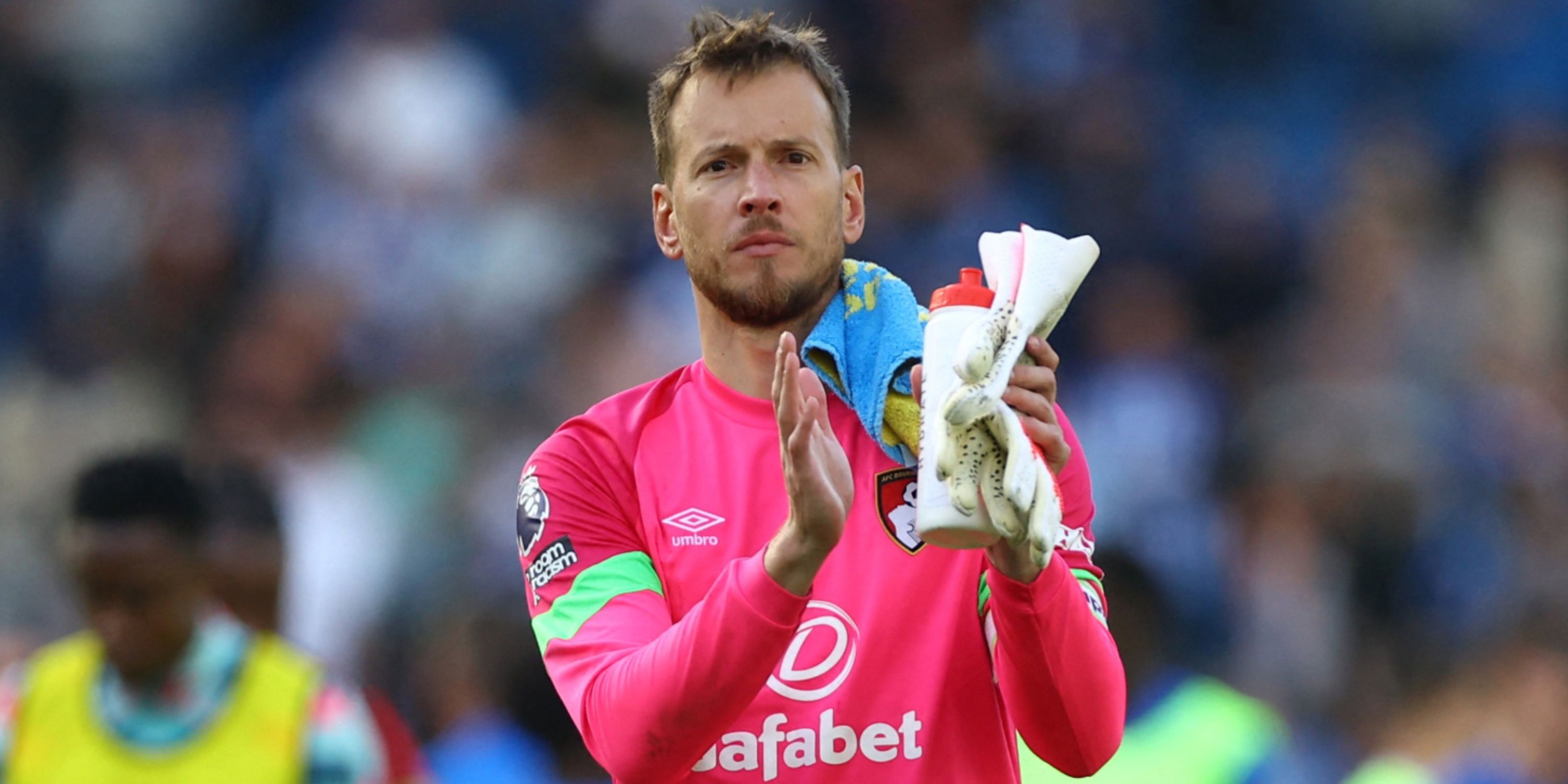 Bournemouth goalkeeper, Neto