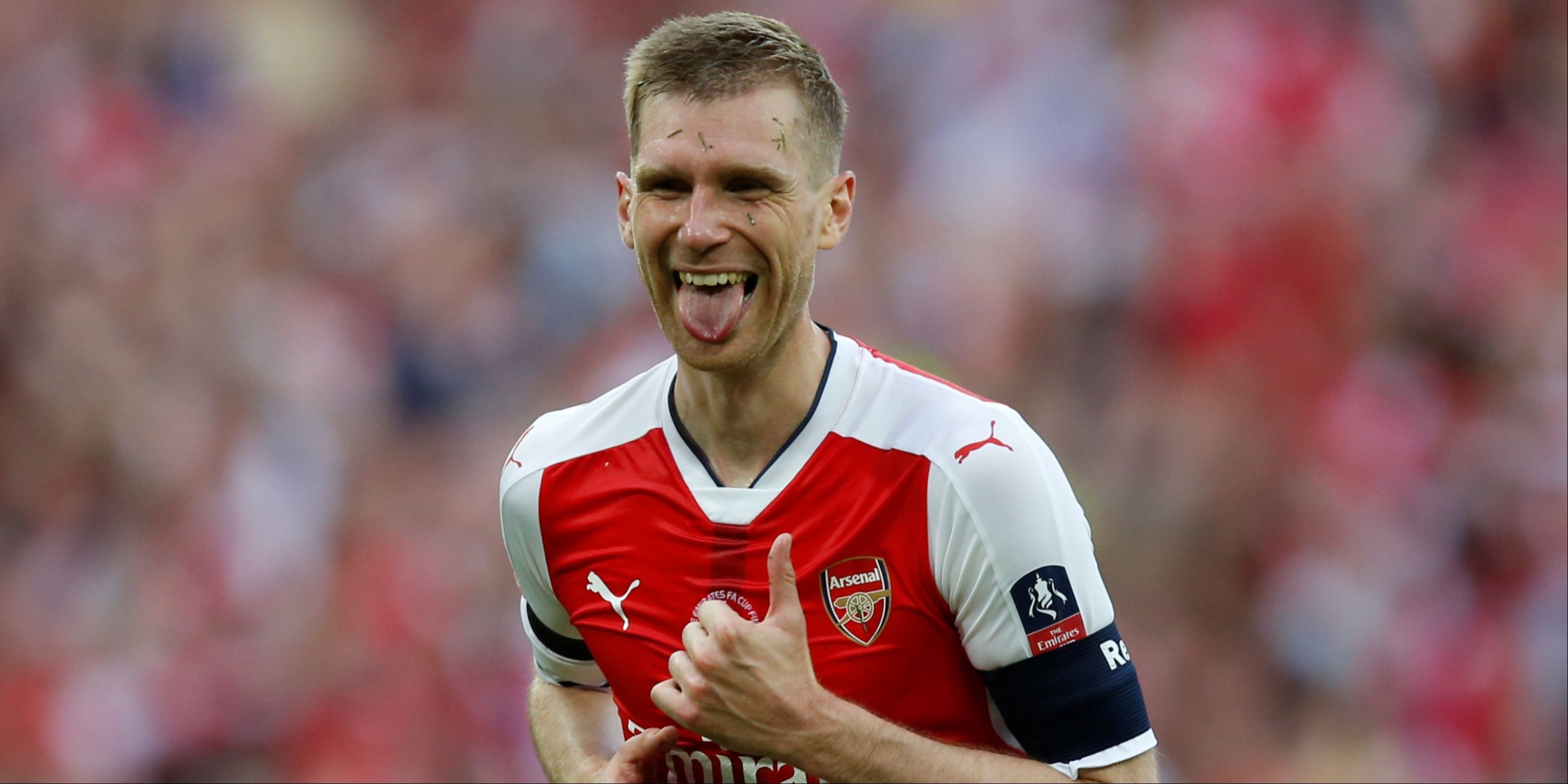 Per Mertesacker Hậu Vệ Của Chiều Cao Và Ý Chí - Huyền Thoại Của Sân Cỏ Đức