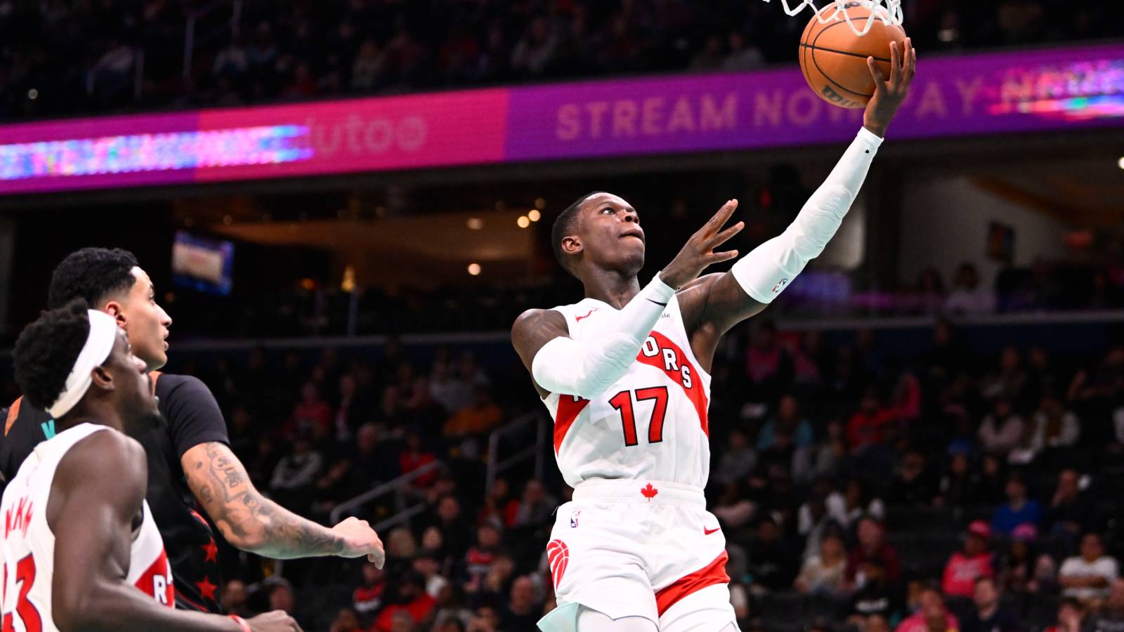 Long-awaited lineup change leads to win for Raptors