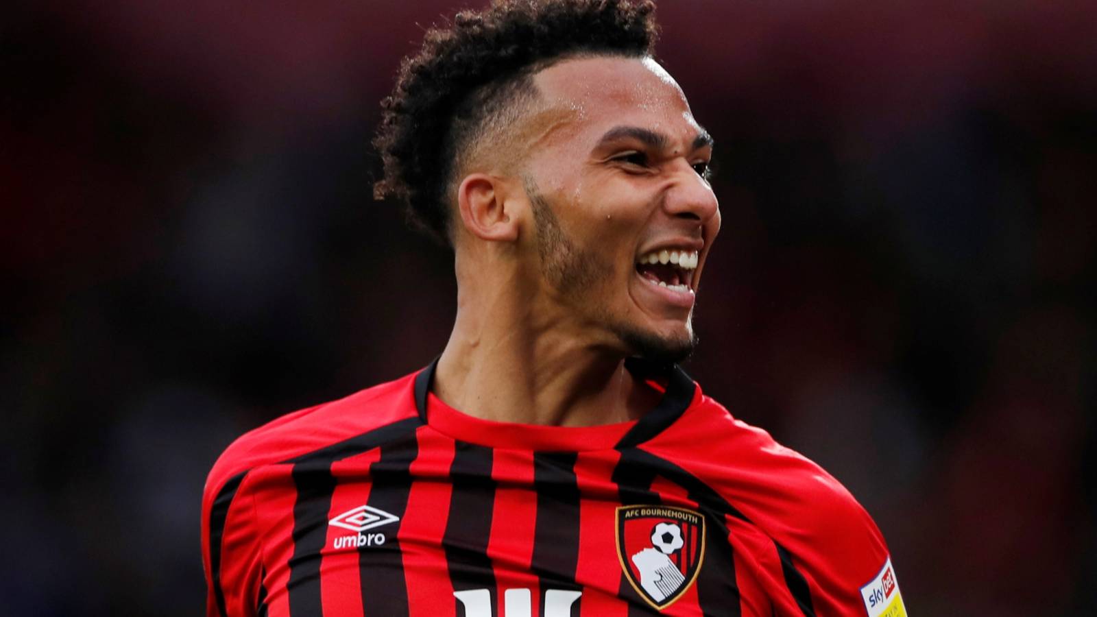 Lloyd Kelly gia tăng sức mạnh đáng kể cho hệ thống phòng ngự Newcastle - Bước tiến quan trọng trong chiến lược phát triển đội bóng Lloyd Kelly gia tăng sức mạnh đáng kể cho hệ thống phòng ngự Newcastle - Bước tiến quan trọng trong chiến lược phát triển đội bóng