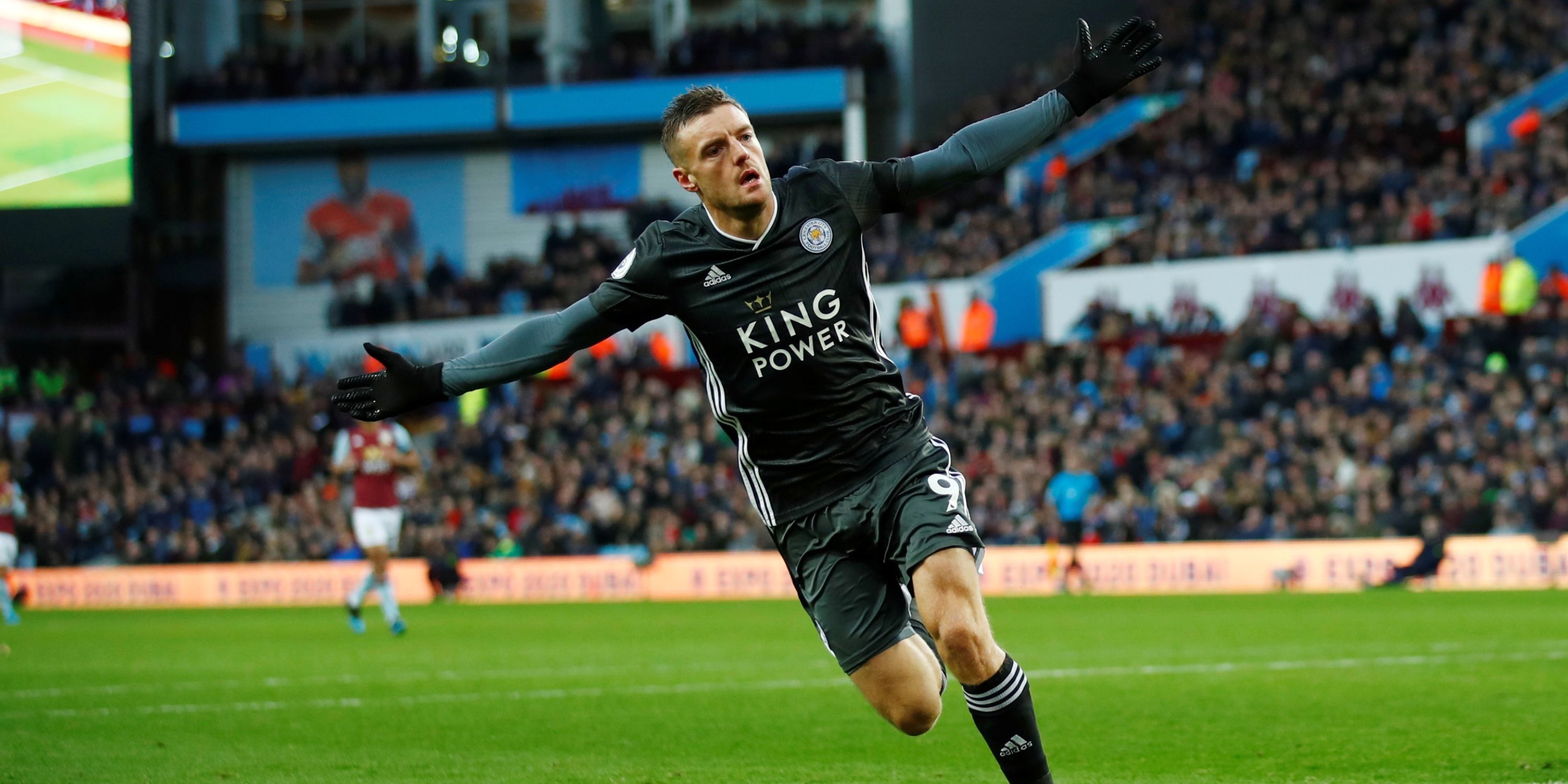 Jamie Vardy scoring against Aston Villa 08/12/19