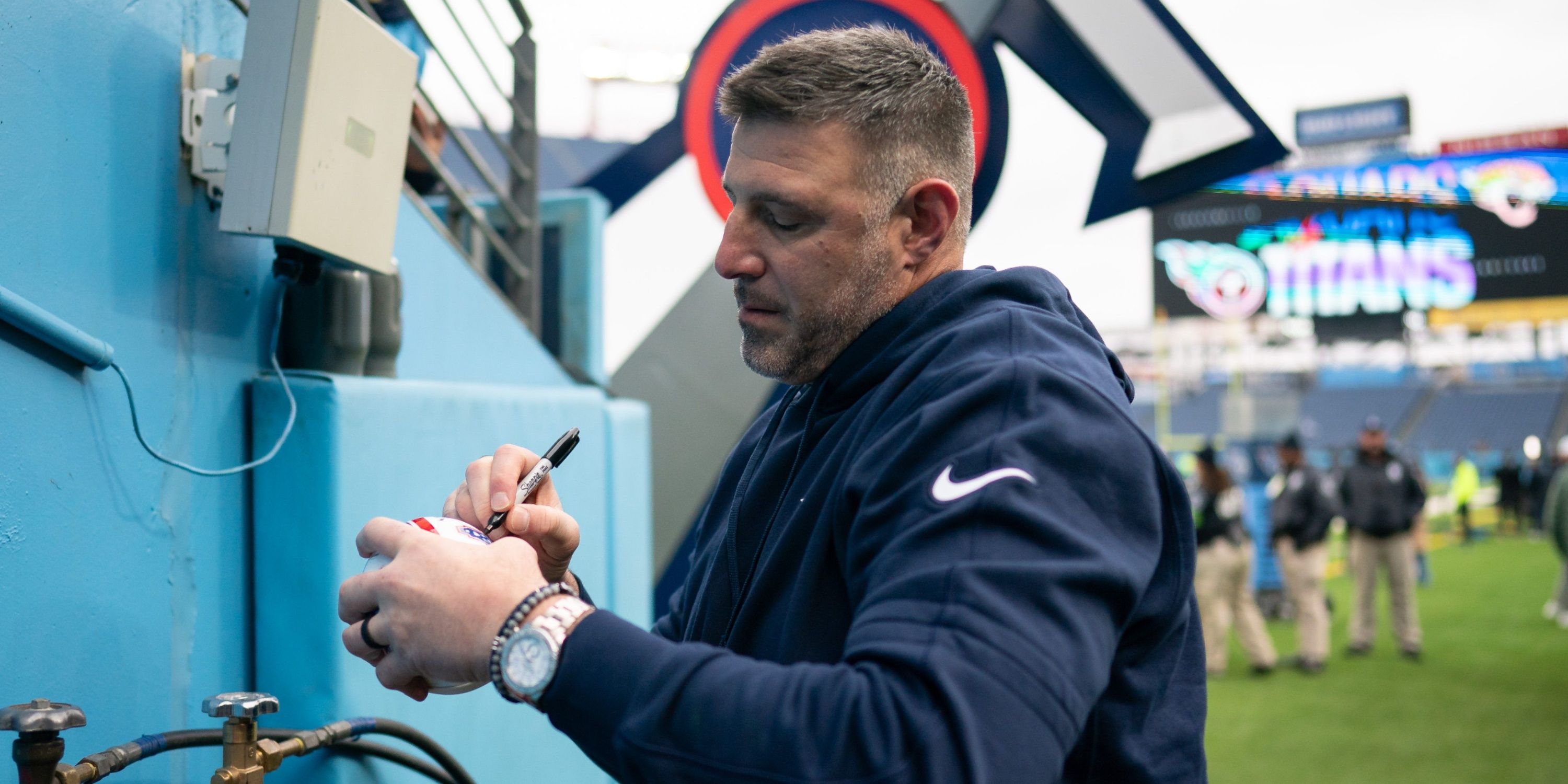 Titans Reportedly Fire Head Coach Mike Vrabel