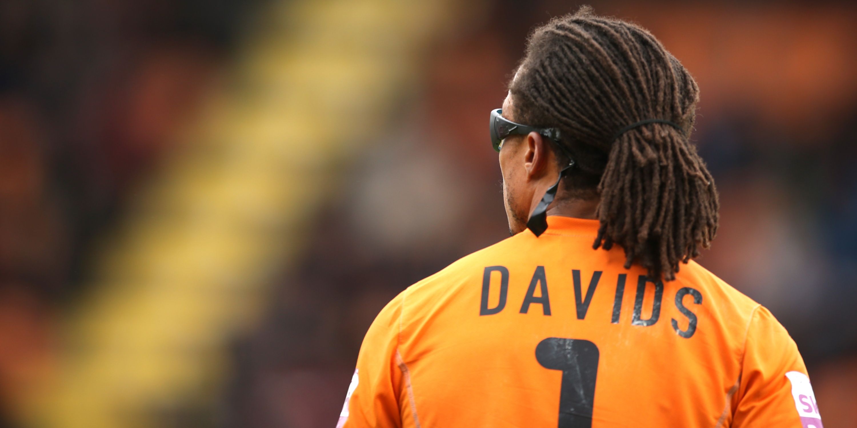 Edgar Davids - Barnet Player Manager in the number one shirt
