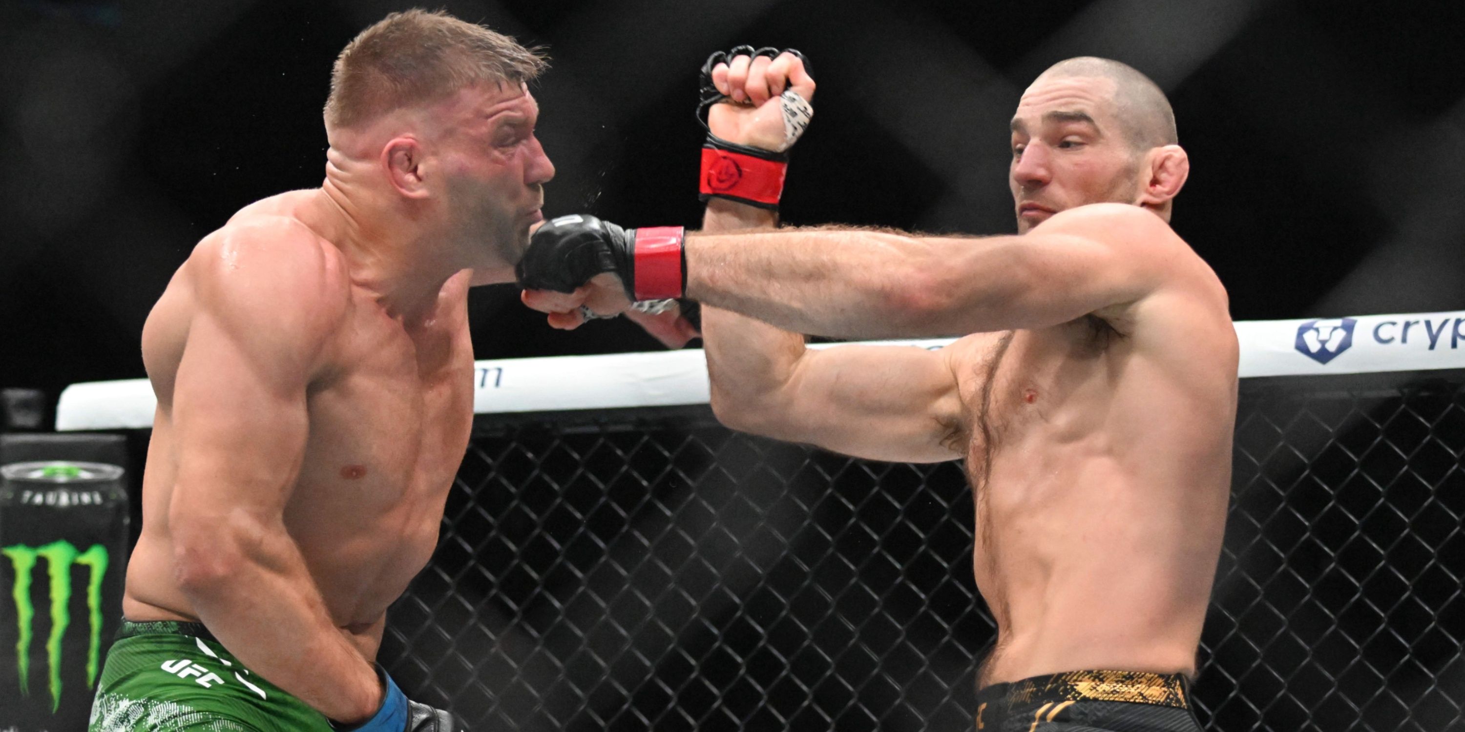 Footage of the headbutt that Sean Strickland blamed his loss on vs