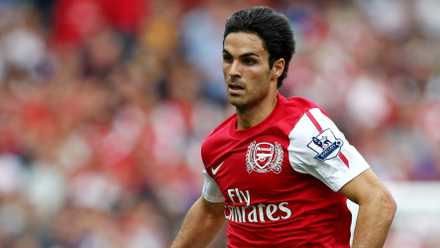 Arsenal's Mikel Arteta in action vs Everton