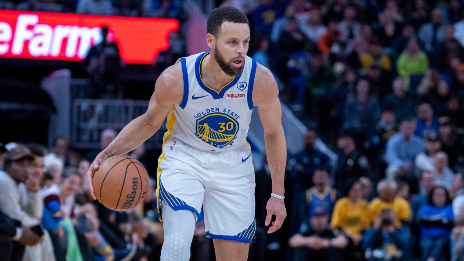 Steph Curry's vintage performance silences Warriors' NBA Trade Deadline ...