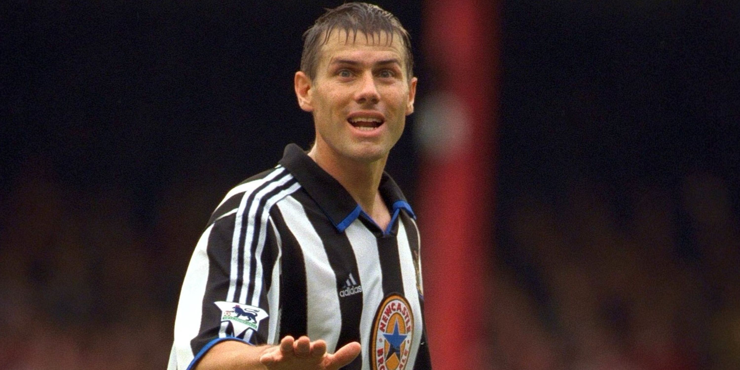 Rob Lee in action for Newcastle United