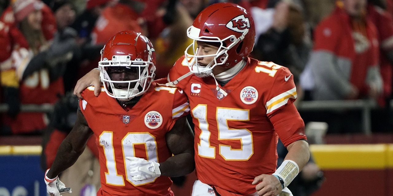 Patrick Mahomes' success without Tyreek Hill points to his greatness