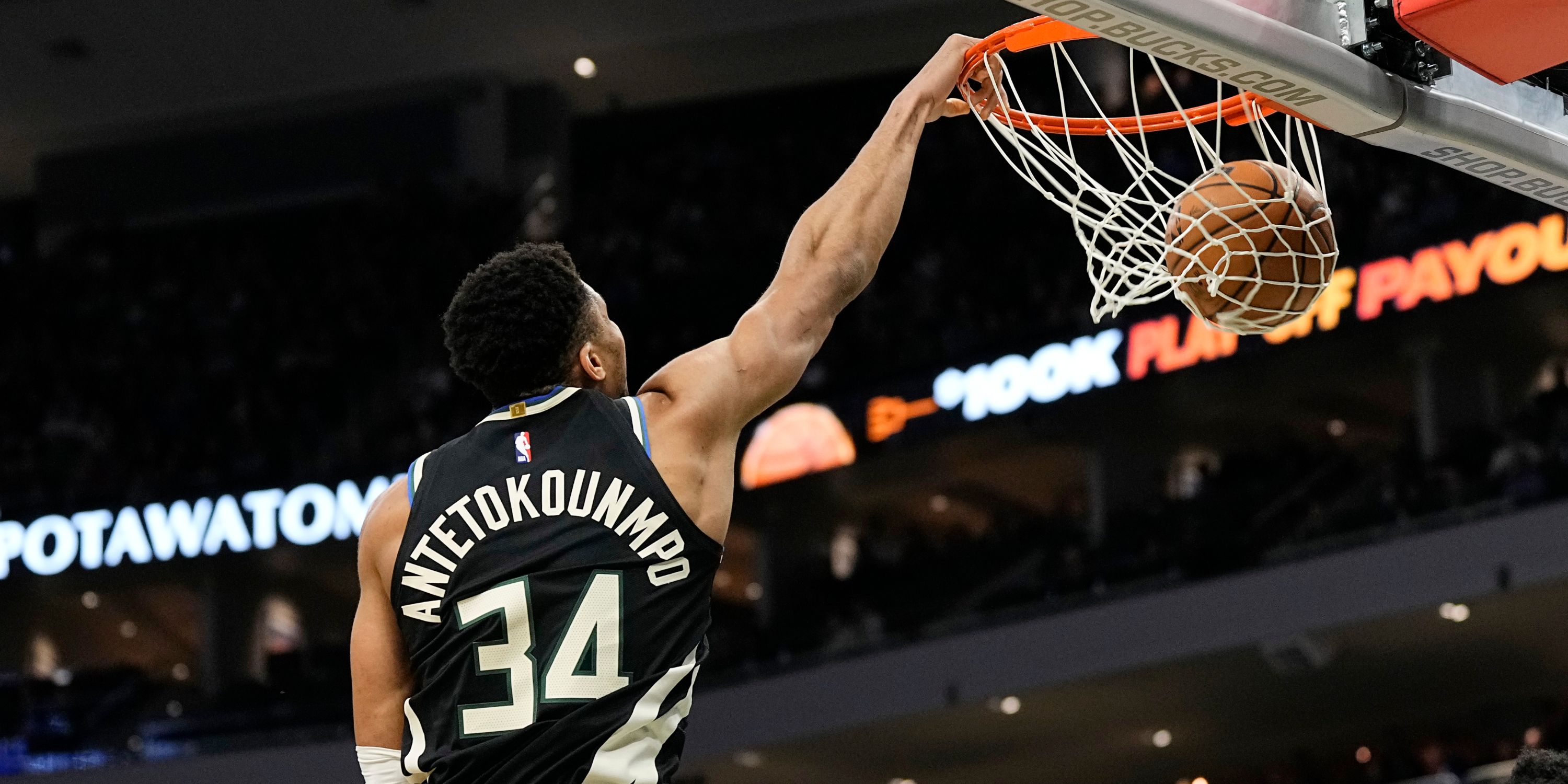 Giannis Antetokounmpo, Milwaukee Bucks