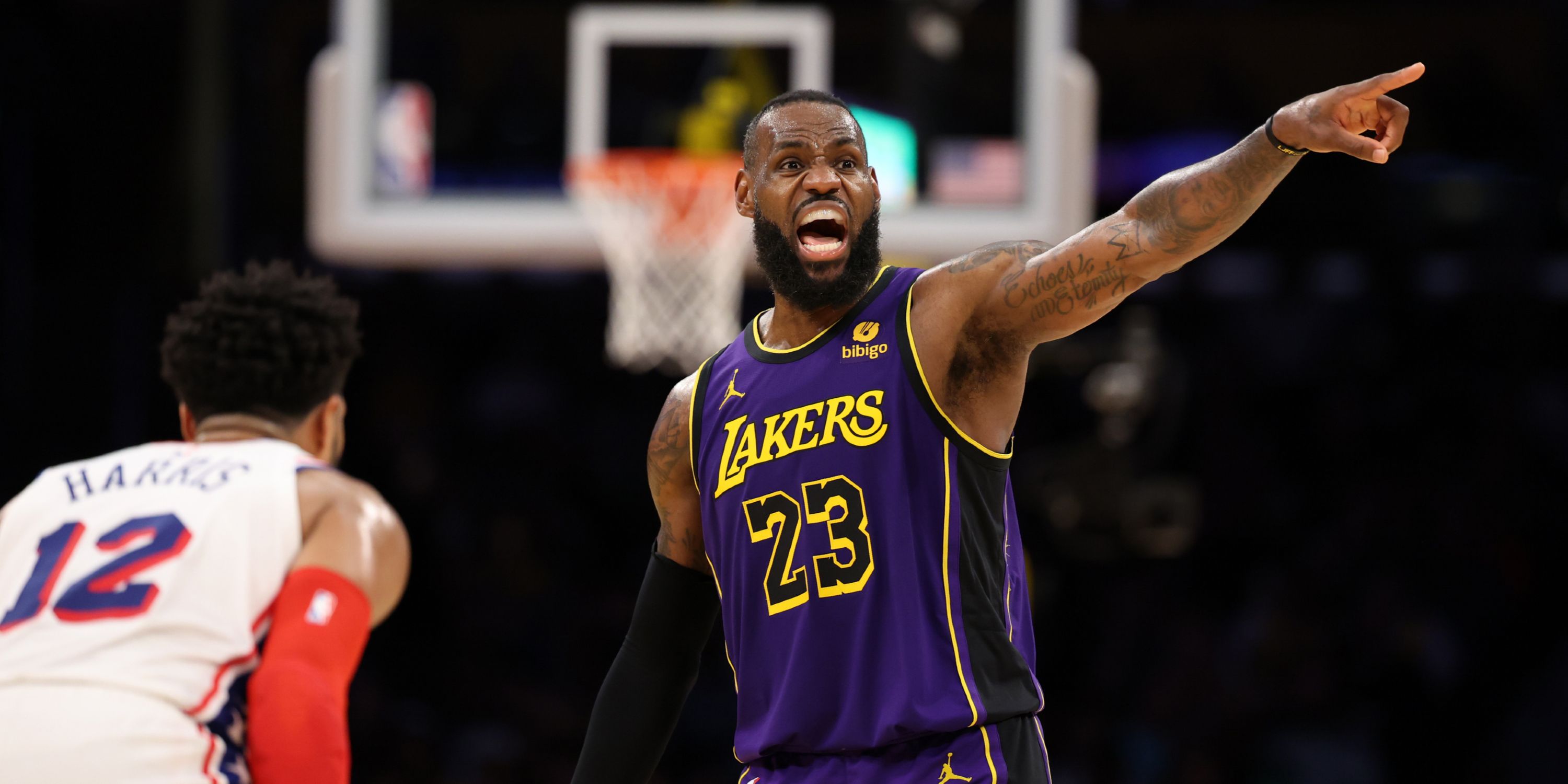 1LeBron James Sixers-Lakers