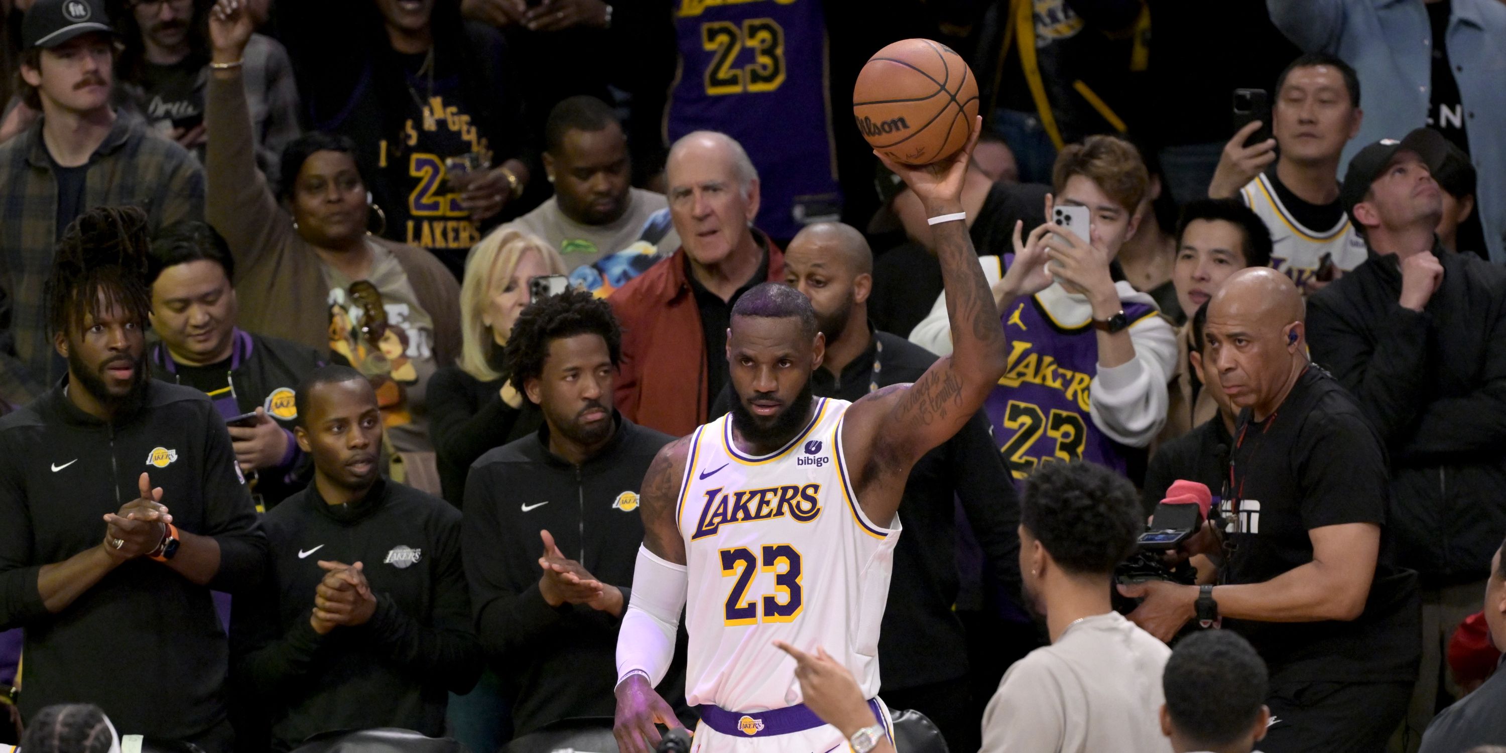 LeBron James, Los Angeles Lakers