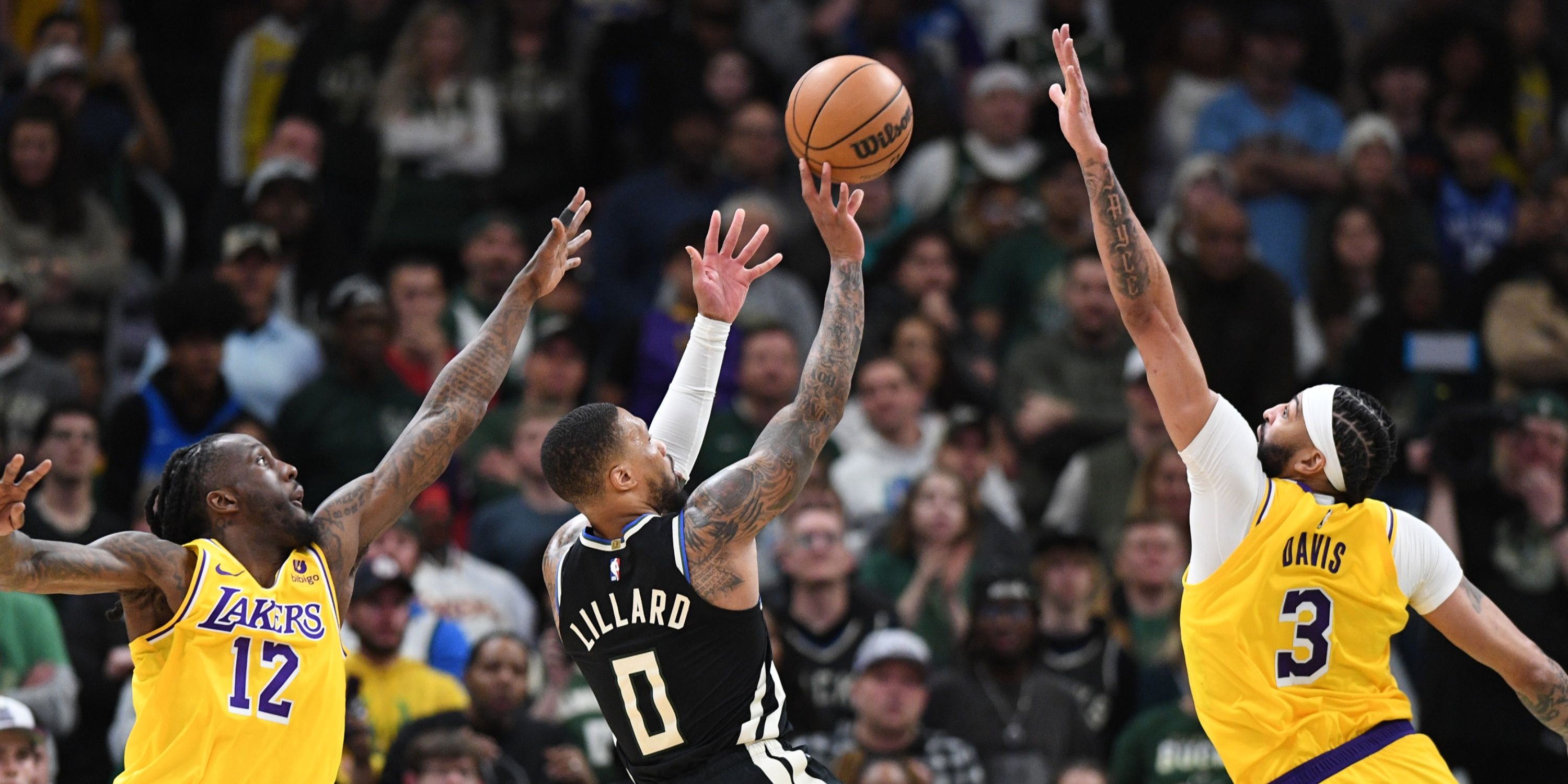 Anthony Davis block on Damian Lillard