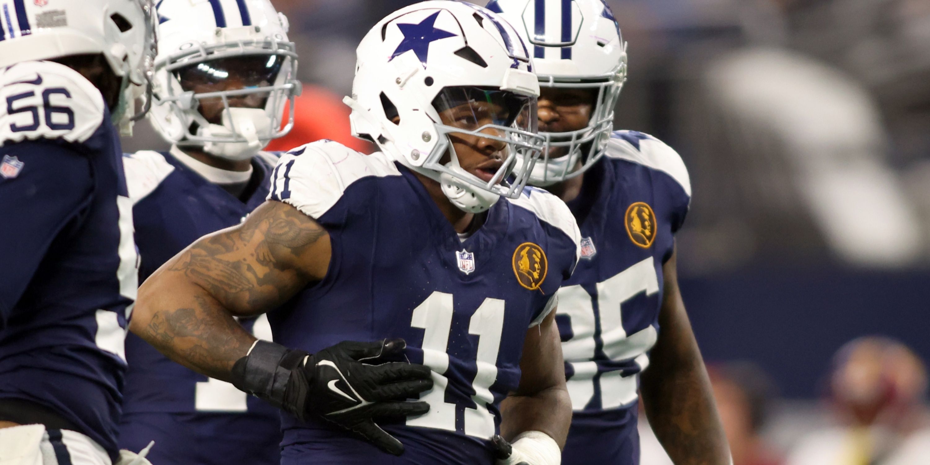 Micah Parsons celebrates a sack