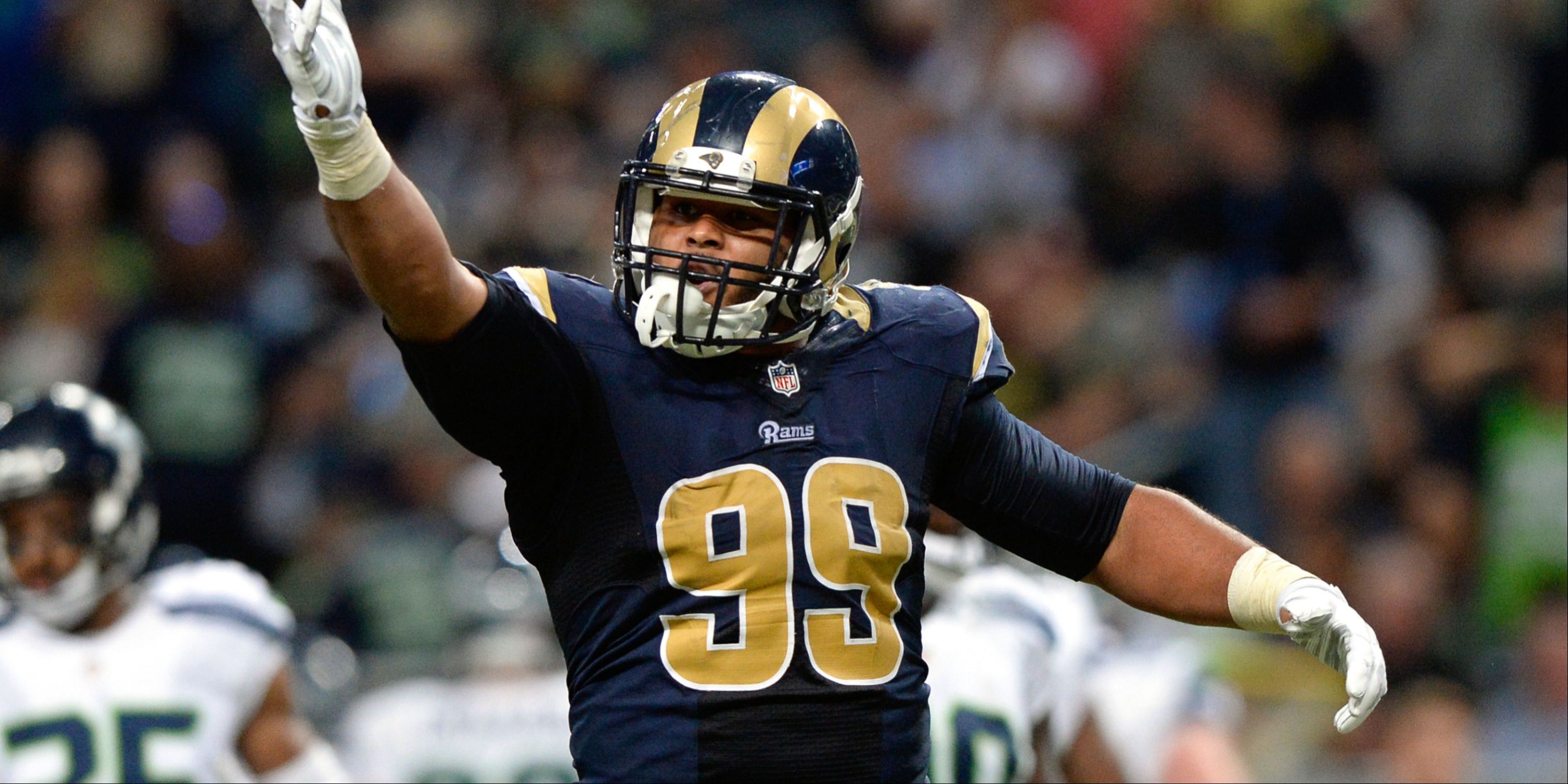 Aaron Donald with the then St. Louis Rams