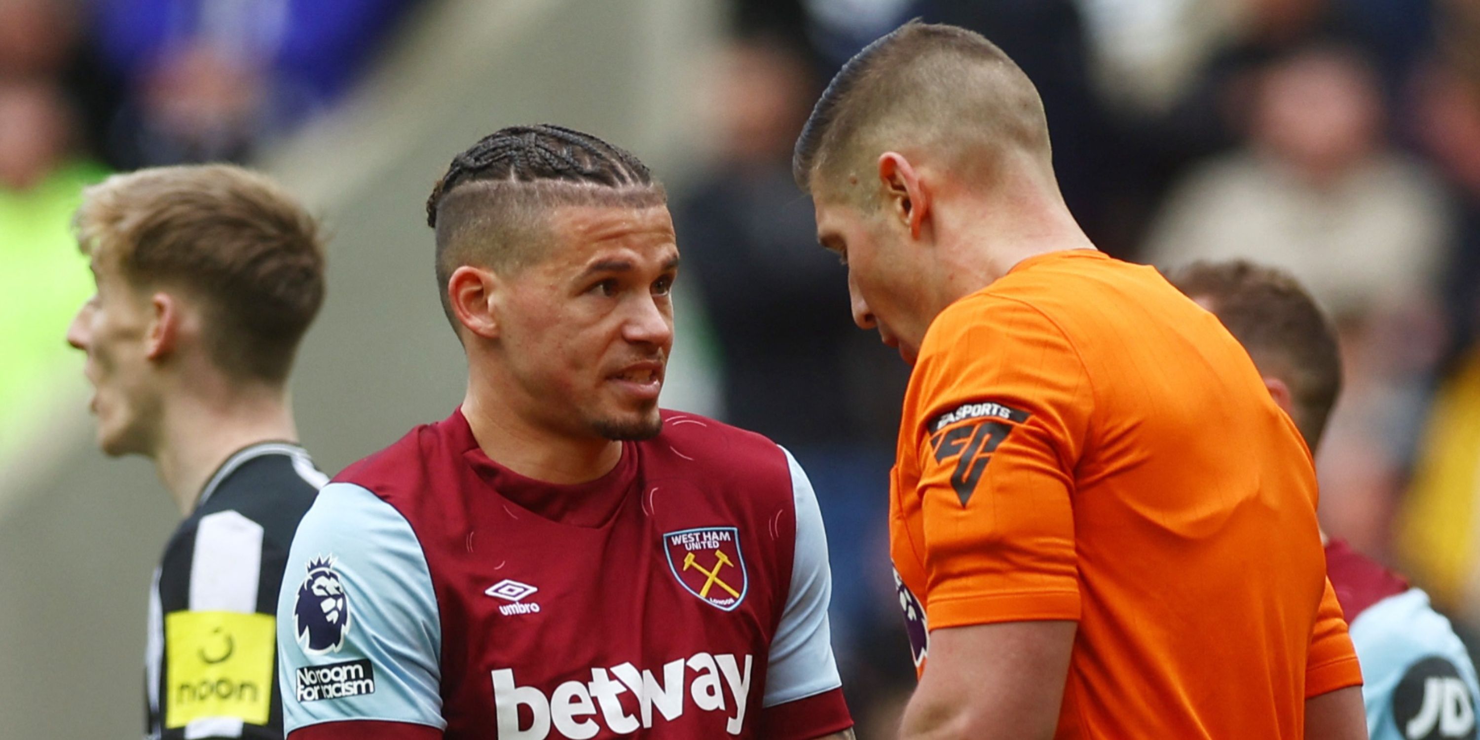 West Ham United's Kalvin Phillips remonstrates to referee Robert Jones after giving away a penalty