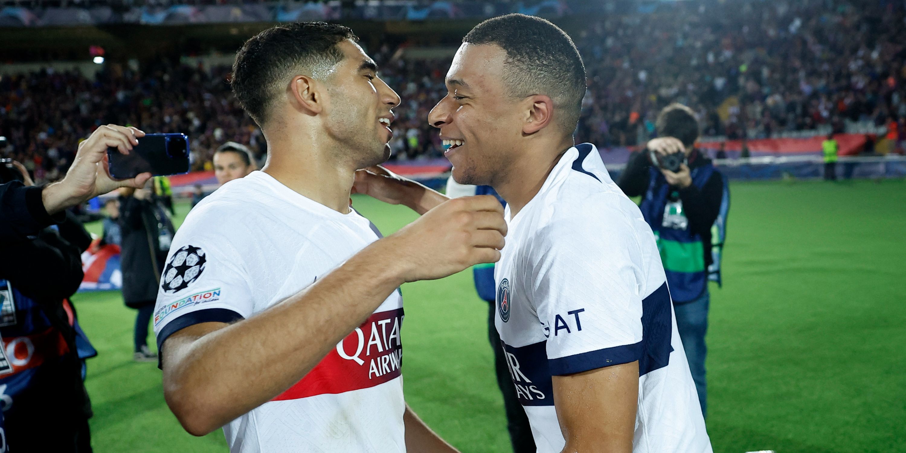 Mbappe and Hakimi celebrate