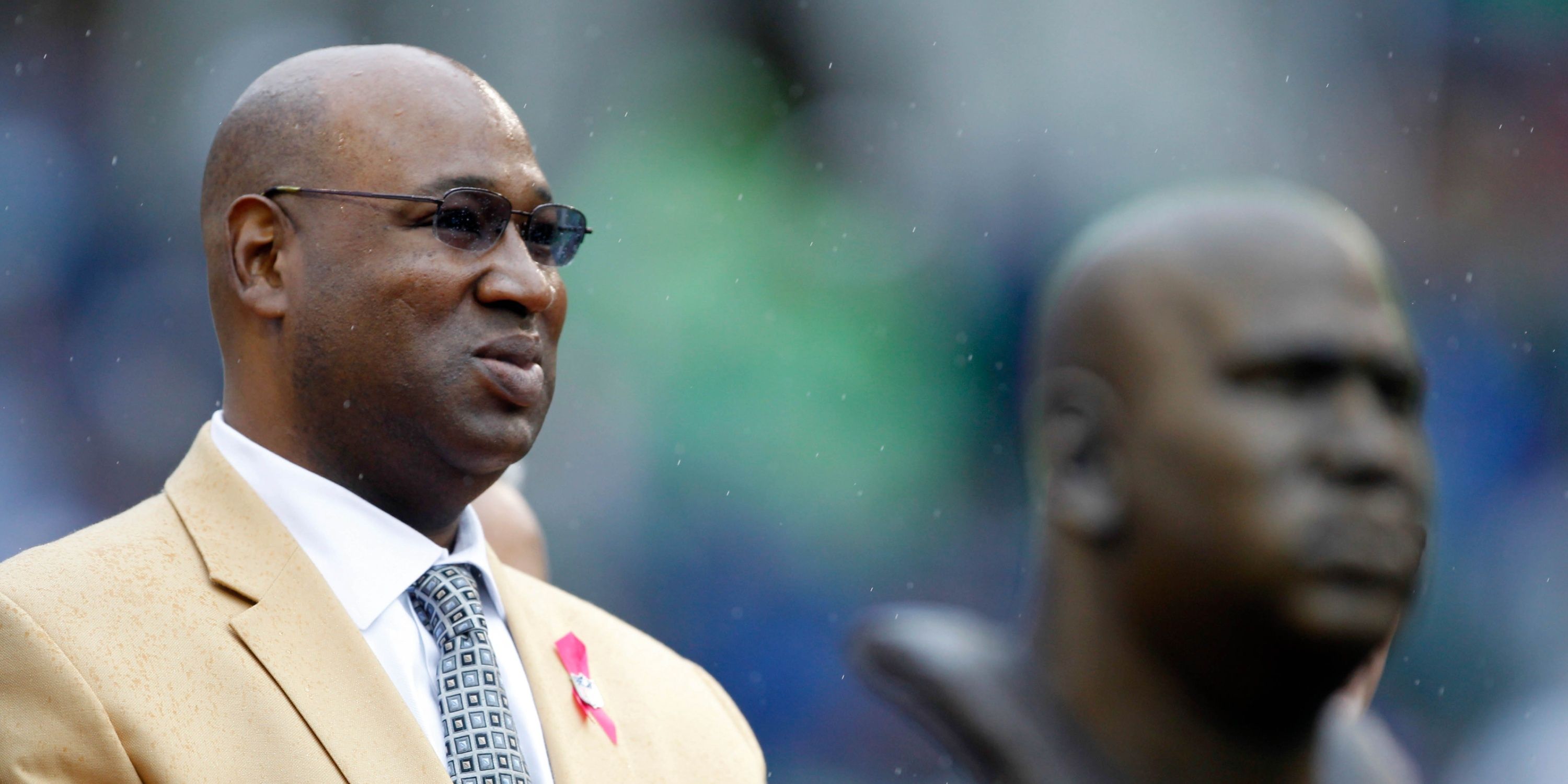Cortez Kennedy at his Hall of Fame ceremony 