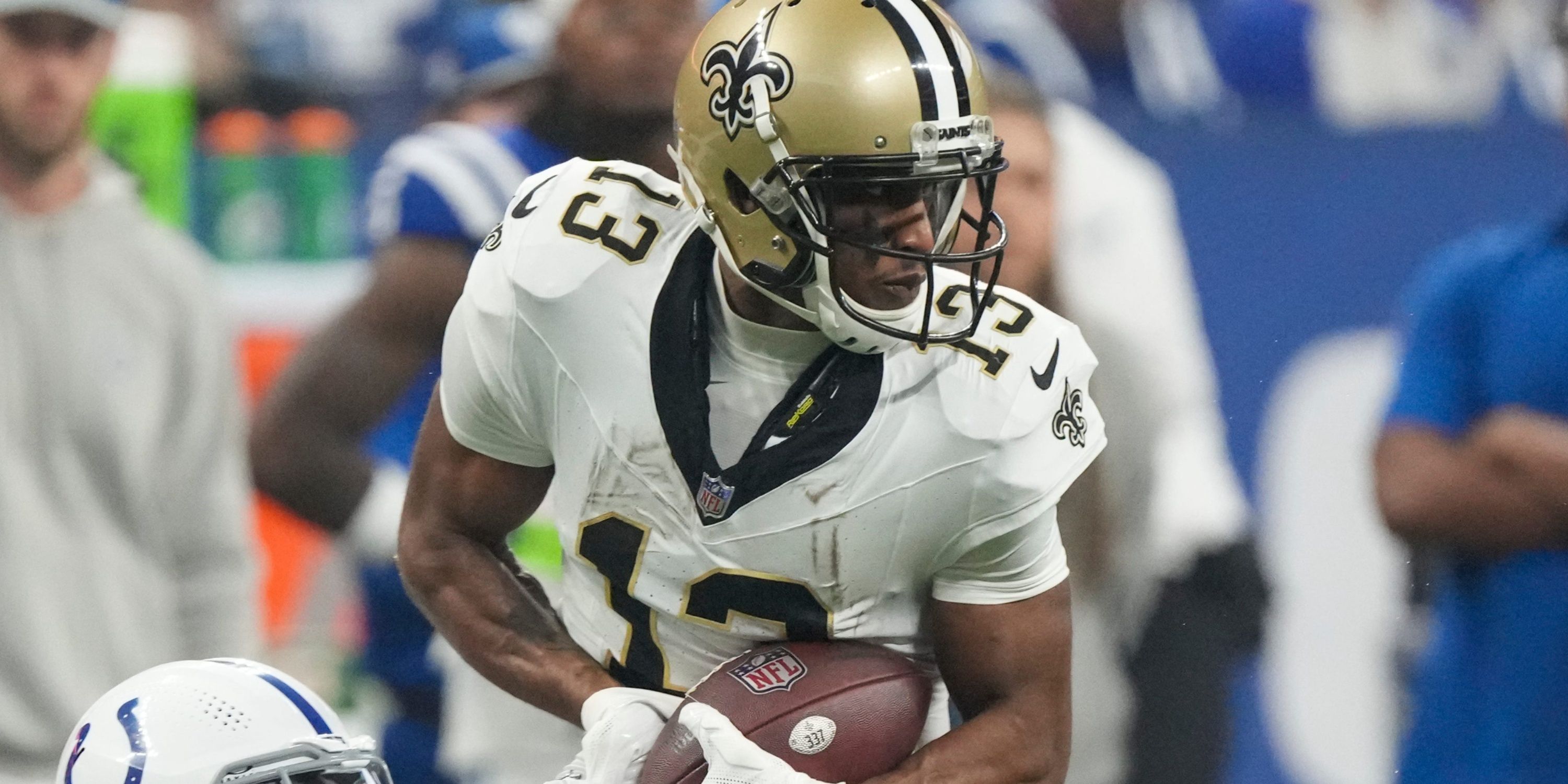 Michael Thomas catches a pass vs. Indianapolis Colts