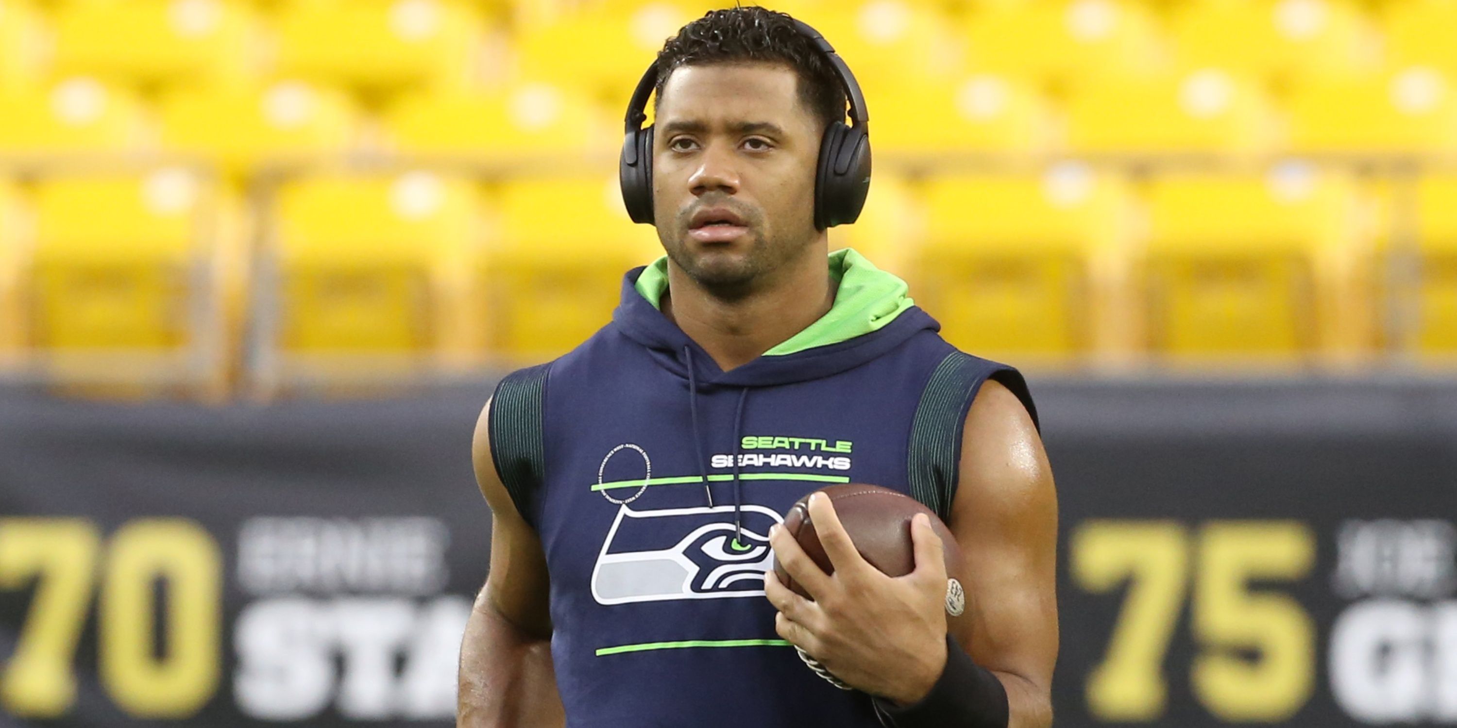 Russell Wilson warms up for a game vs. the Steelers