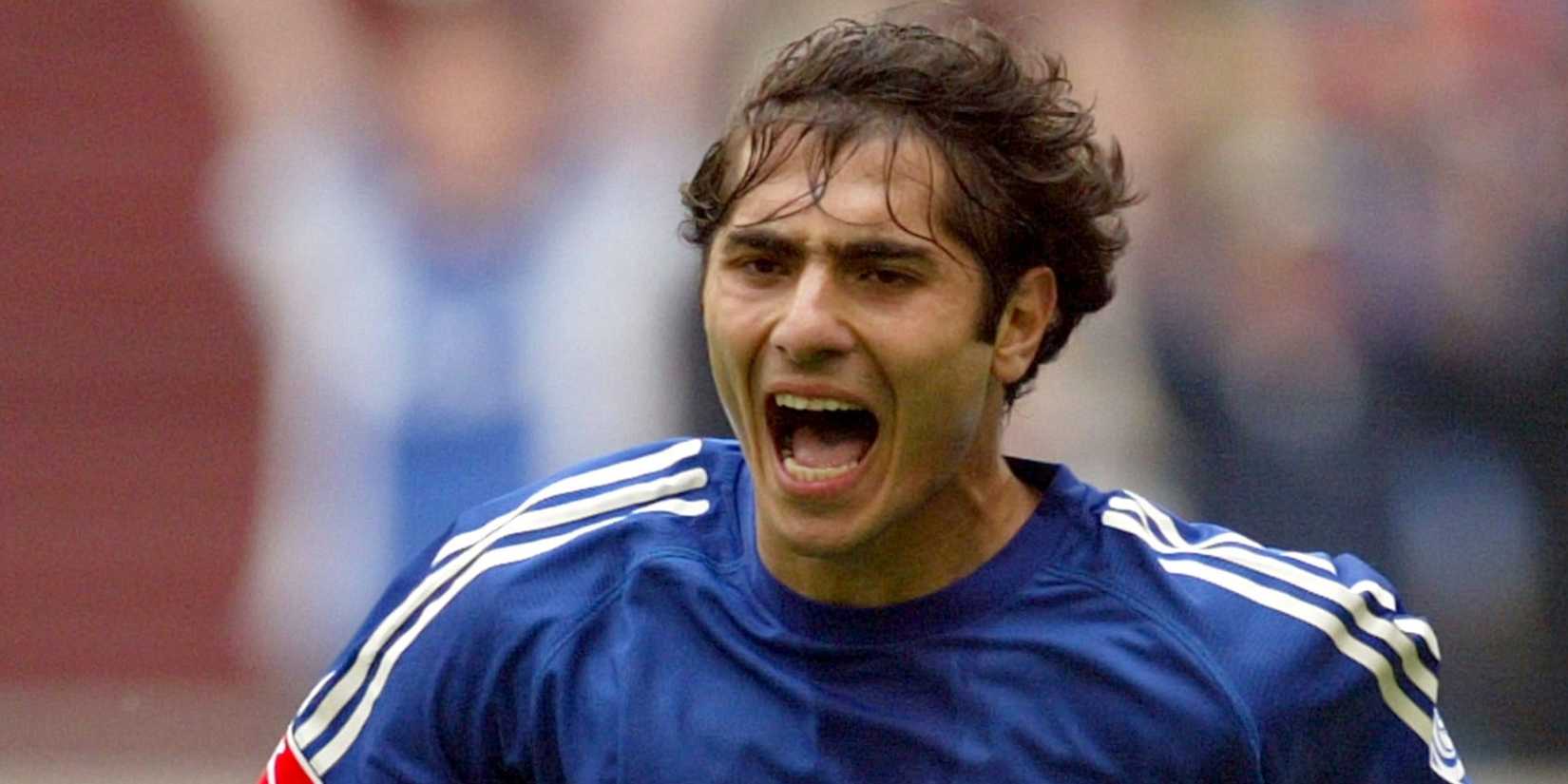 Hamit Altintop roaring in celebration