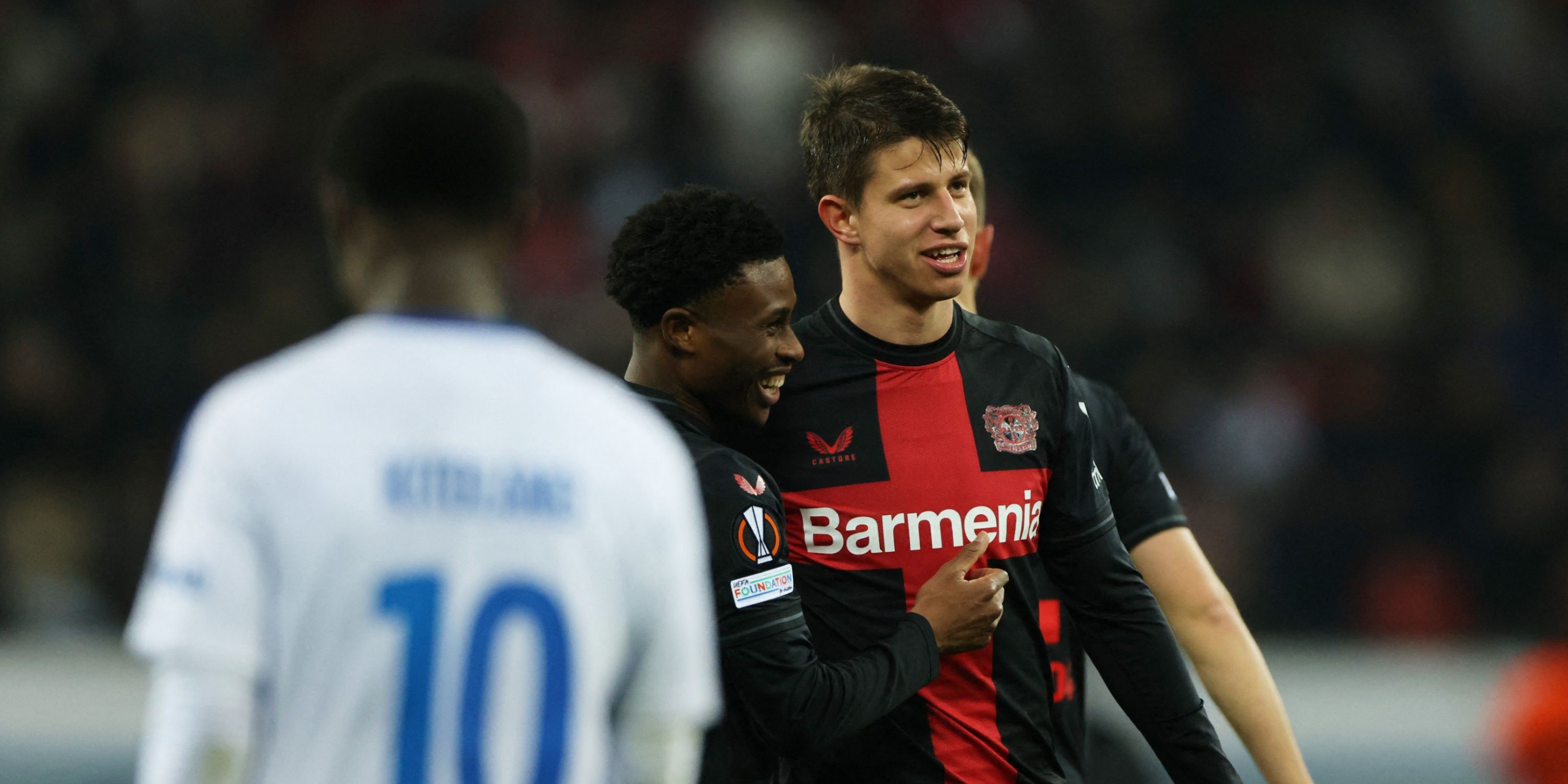 Adam Hlozek in action for Bayer Leverkusen