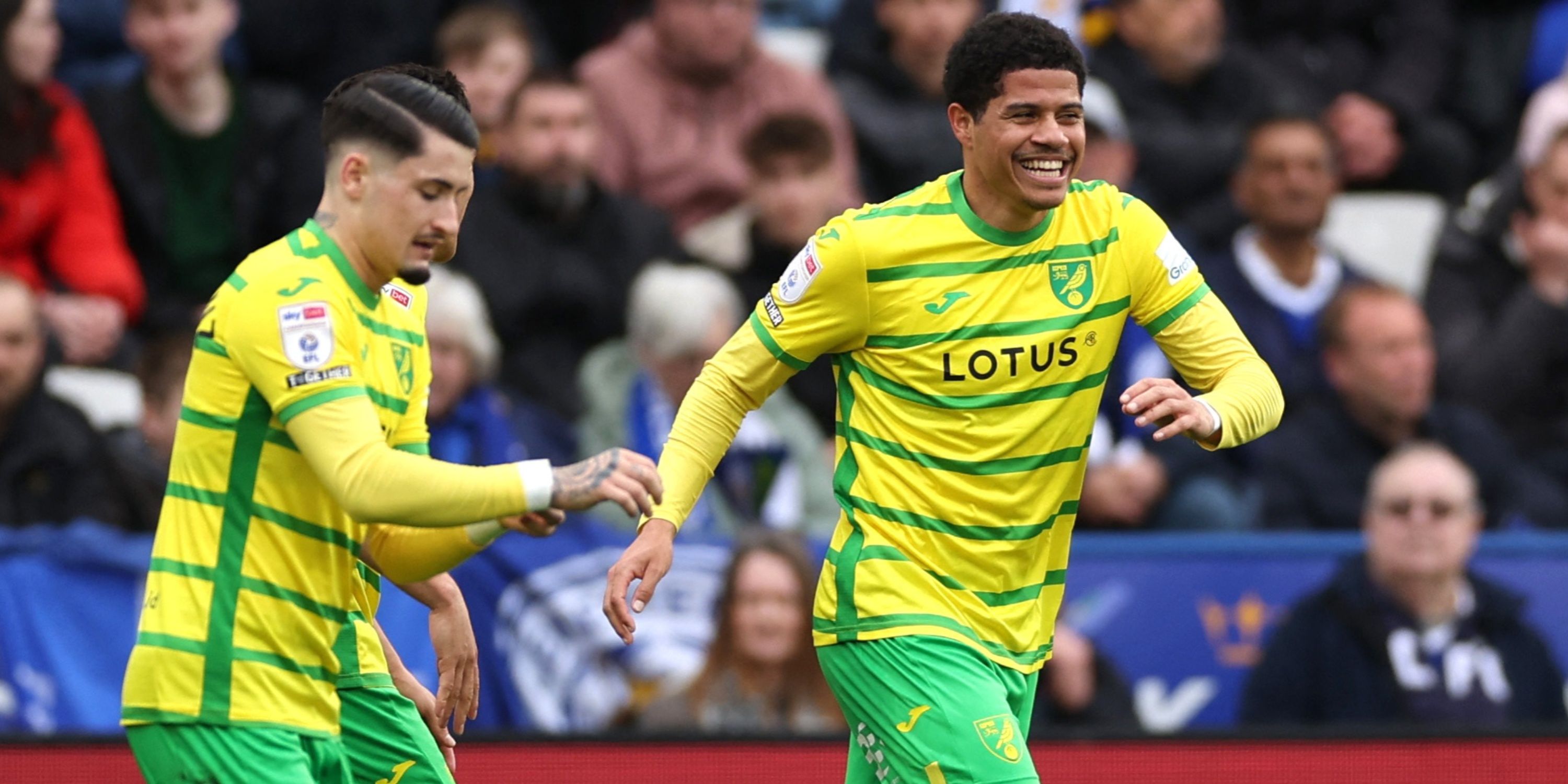 Norwich City midfielder Gabriel Sara celebrating