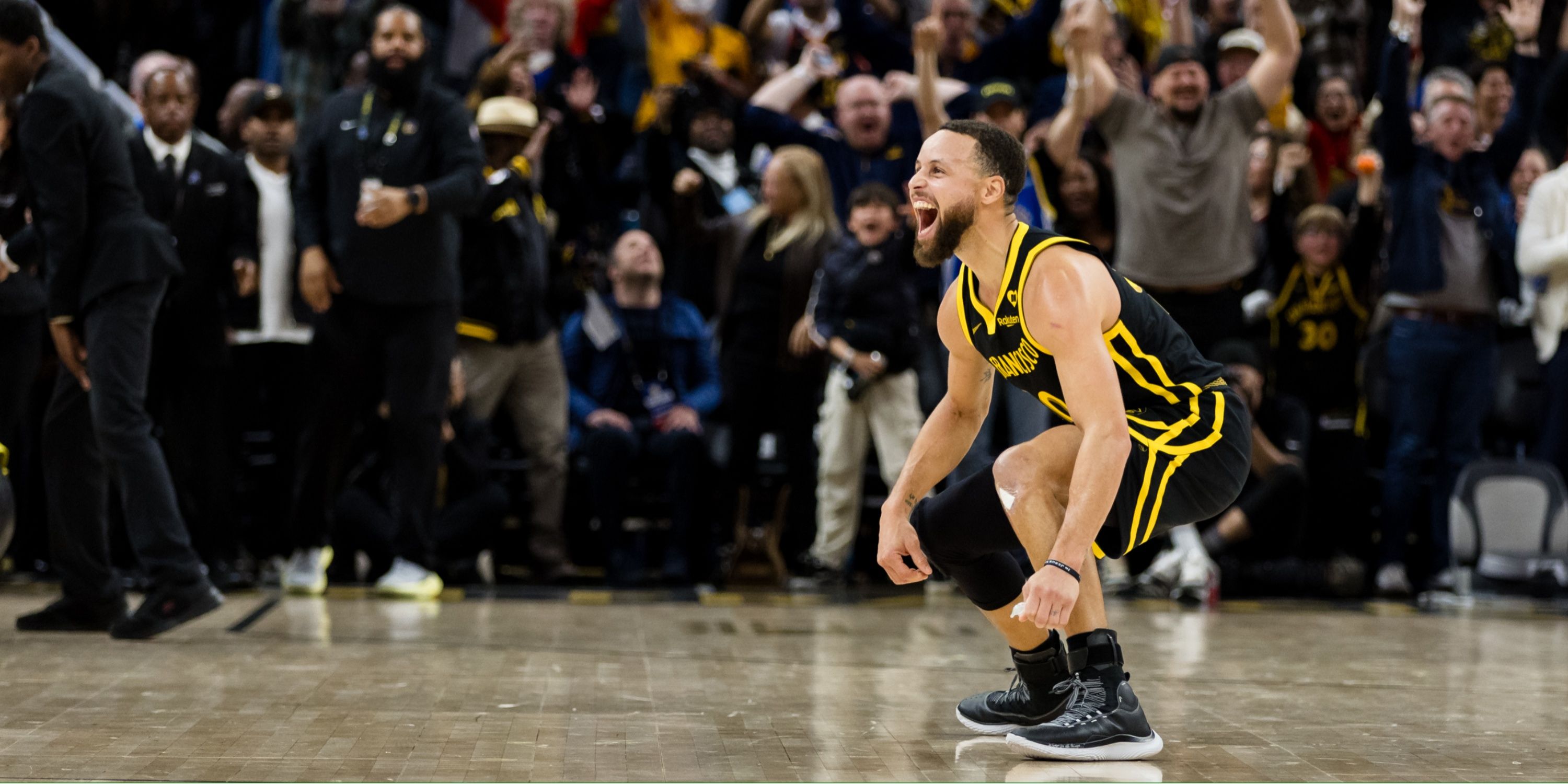 Stephen Curry Named 2023-24 NBA Clutch Player of the Year