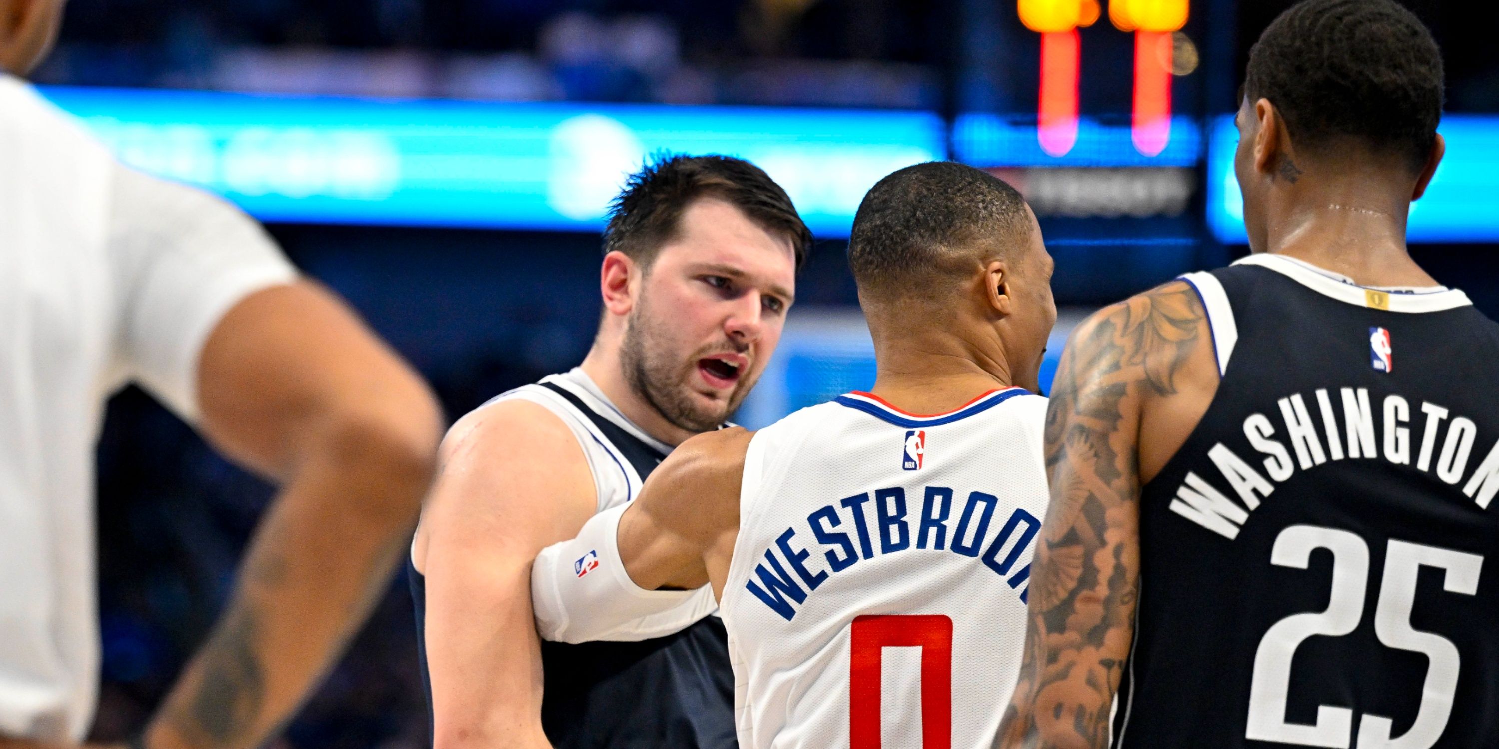 Clippers’ Westbrook, Mavericks’ Washington Jr. Ejected In Fiery Game 3