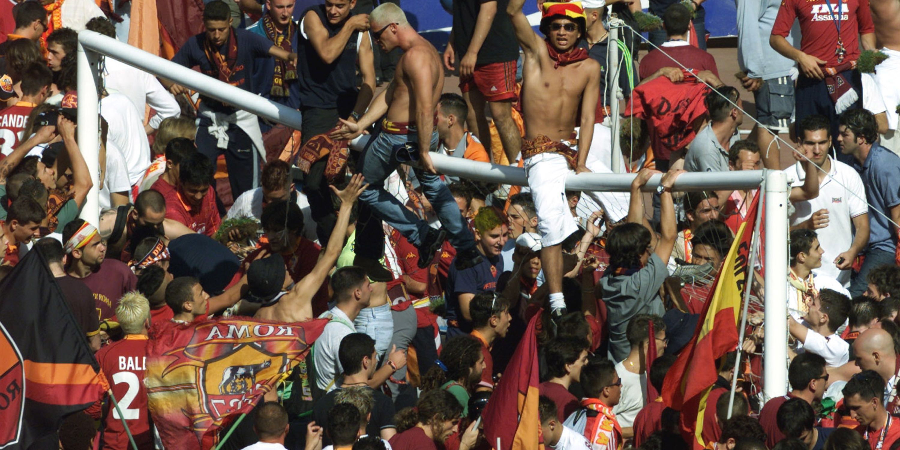 Roma fans celebrate winning Serie A in 2001.