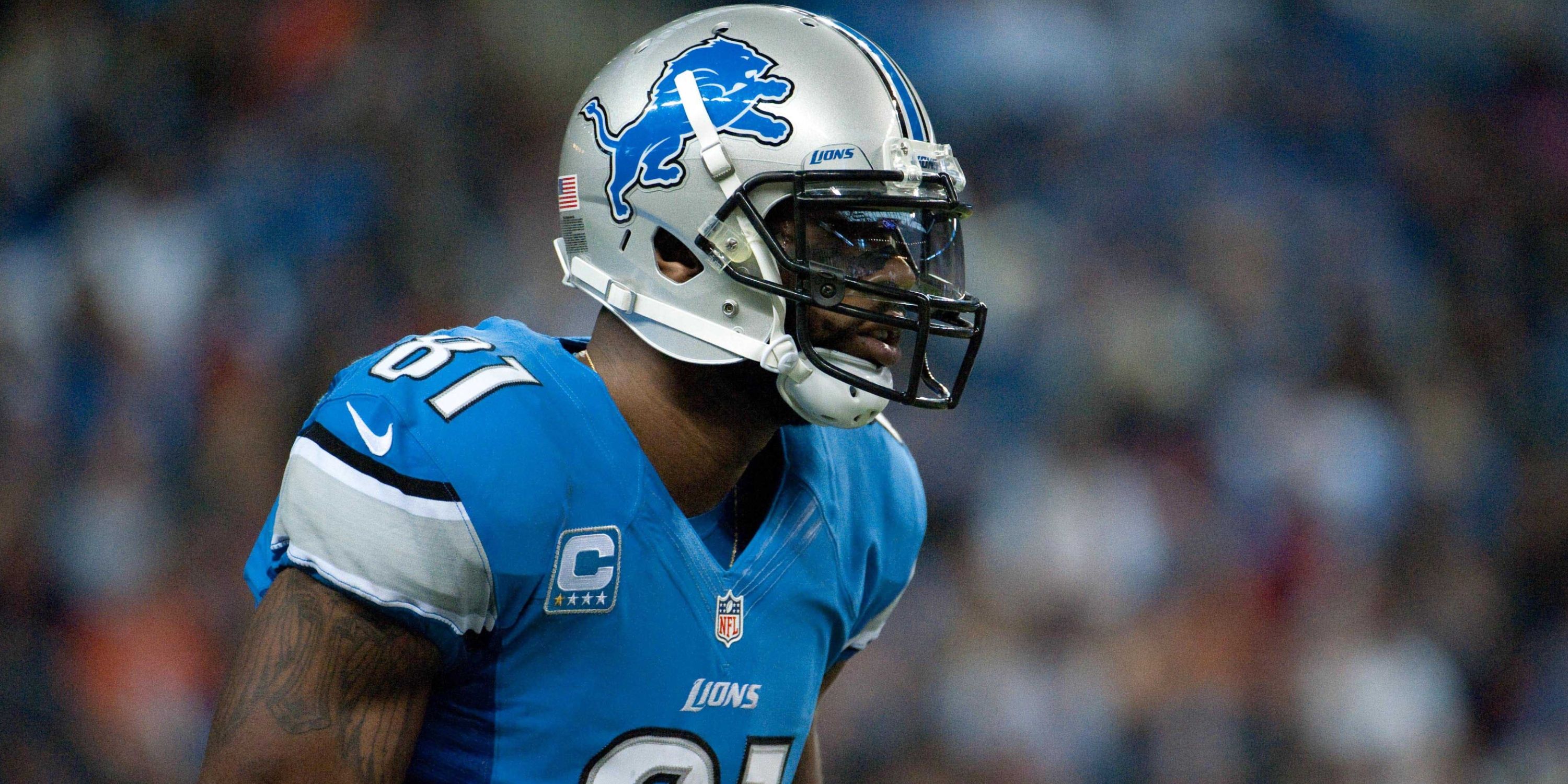 The 10 NFL Players With The Most Receiving Yards In A Season the-10-nfl-players-with-the-most-receiving-yards-in-a-season