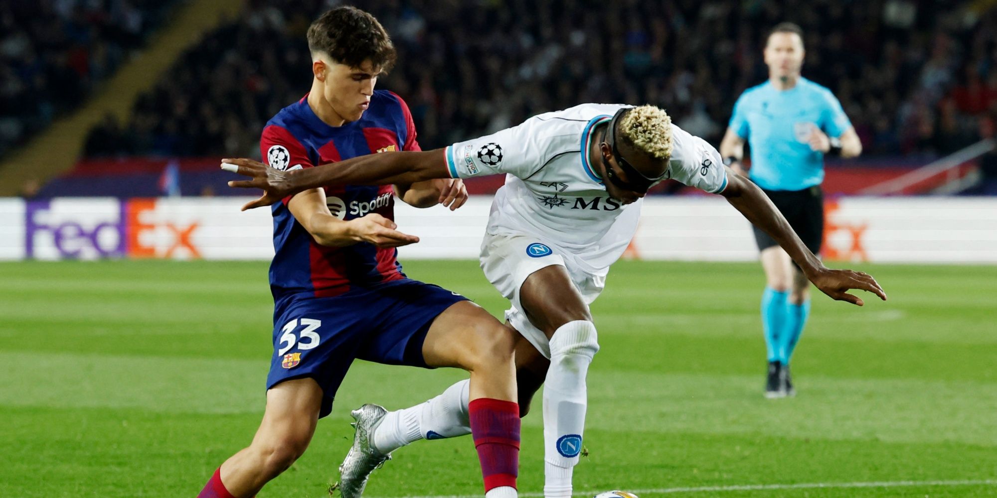 Pau Cubarsi duel with Victor Osimhen.