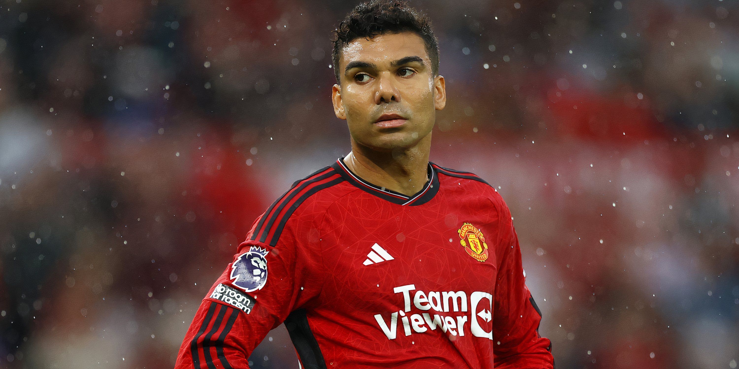 Manchester United defensive midfielder Casemiro in action