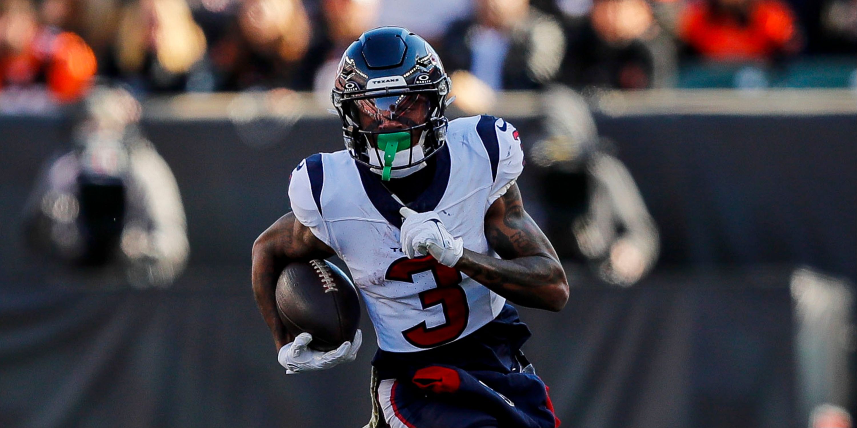 Texans WR Tank Dell Returns to the Field Just One Month After Being Shot