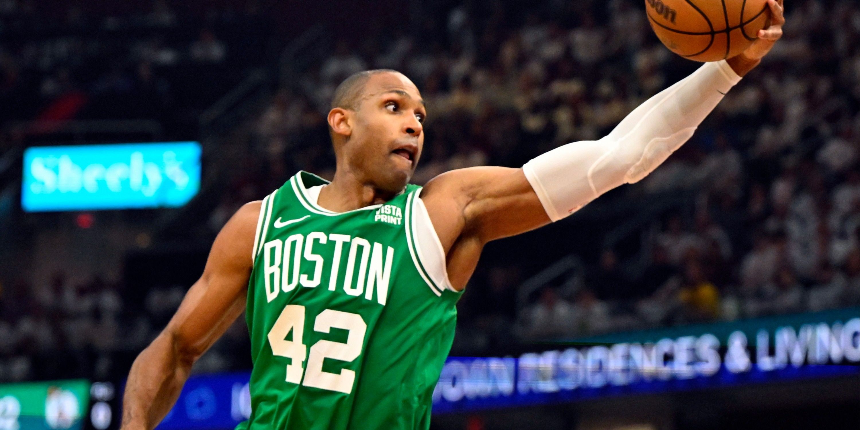 Holiday Praises Horford After Celtics' Game 4 Win